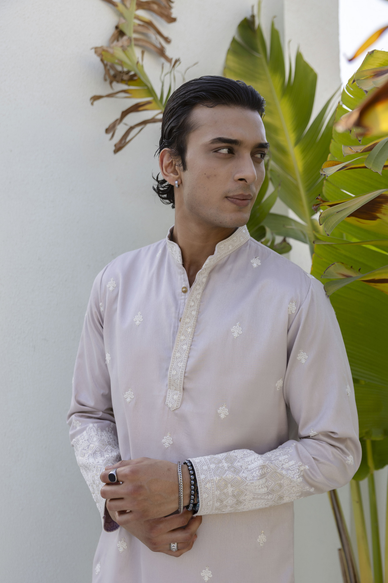 Embroidered Kurta In Onion Pink