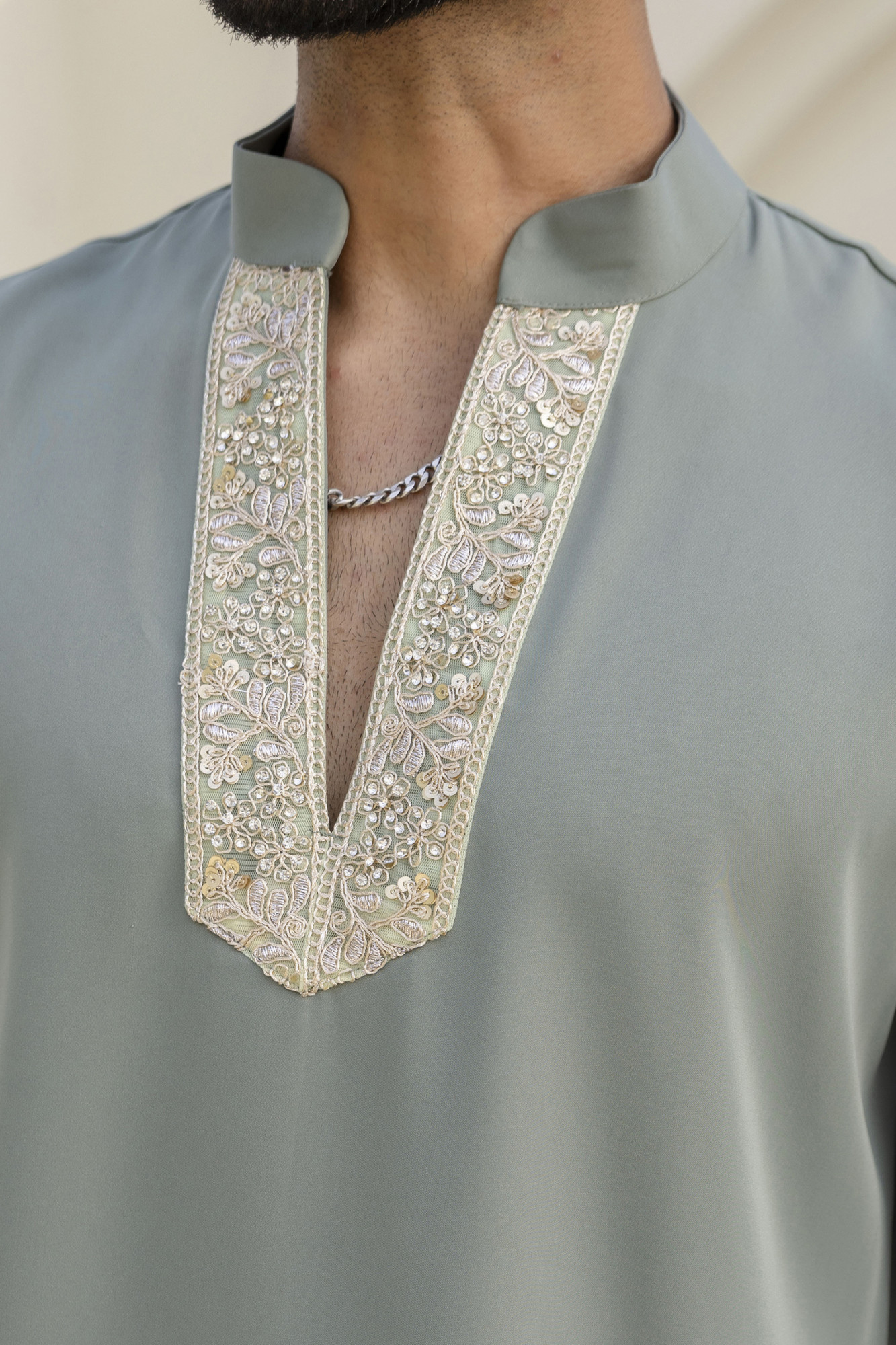 Laced Japanese Kurta In Off Green