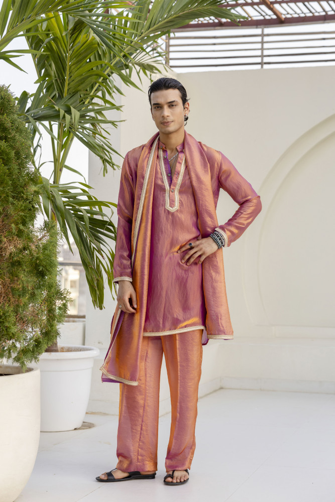 Image of Laced Tissue Kurta Set In Pink