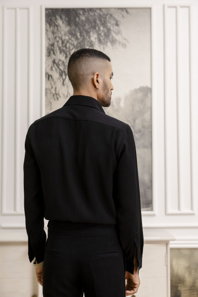 Stone Embroidered Japanese Shirt In Zed Black