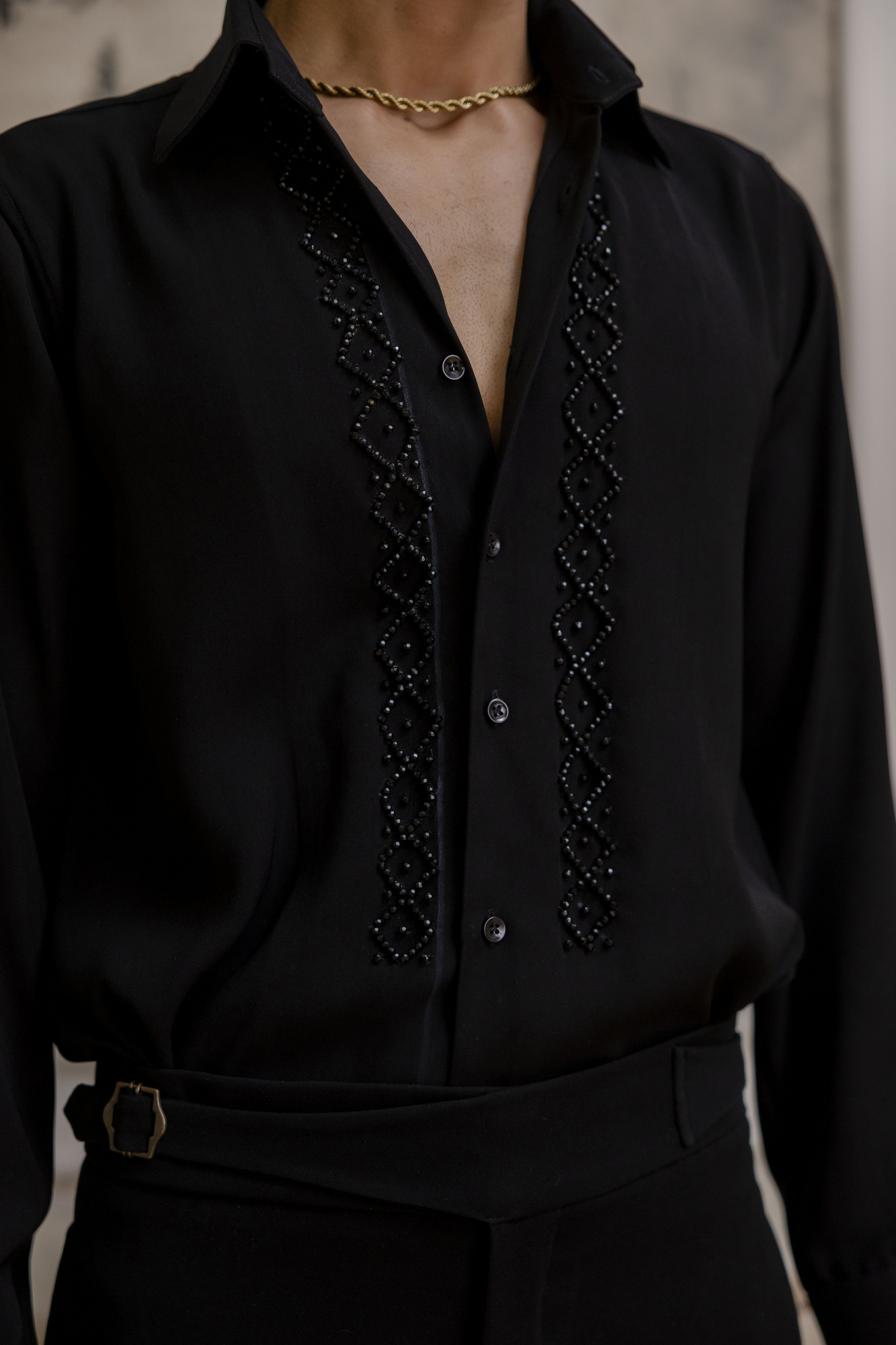 Stone Embroidered Japanese Shirt In Zed Black