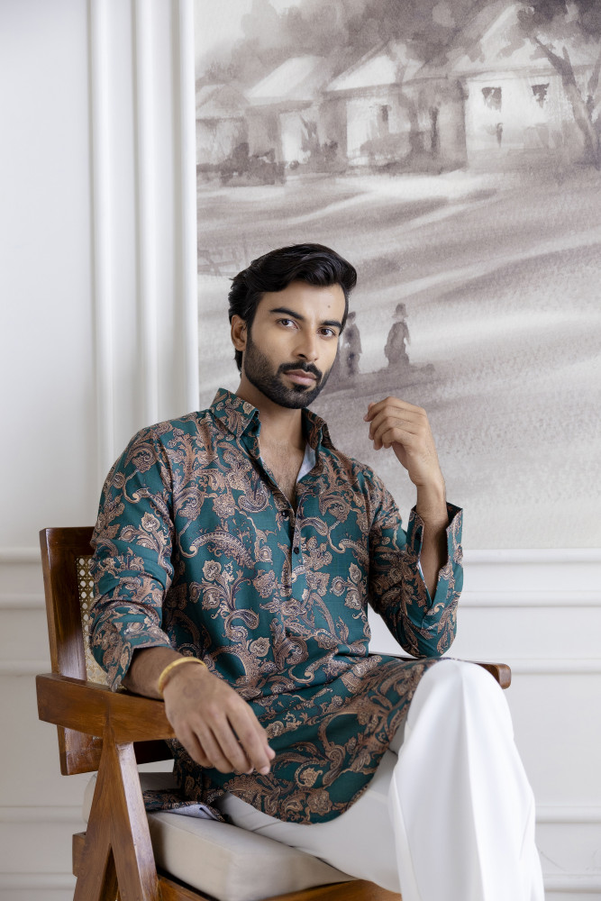 Image of Printed Pathani Kurta In Green