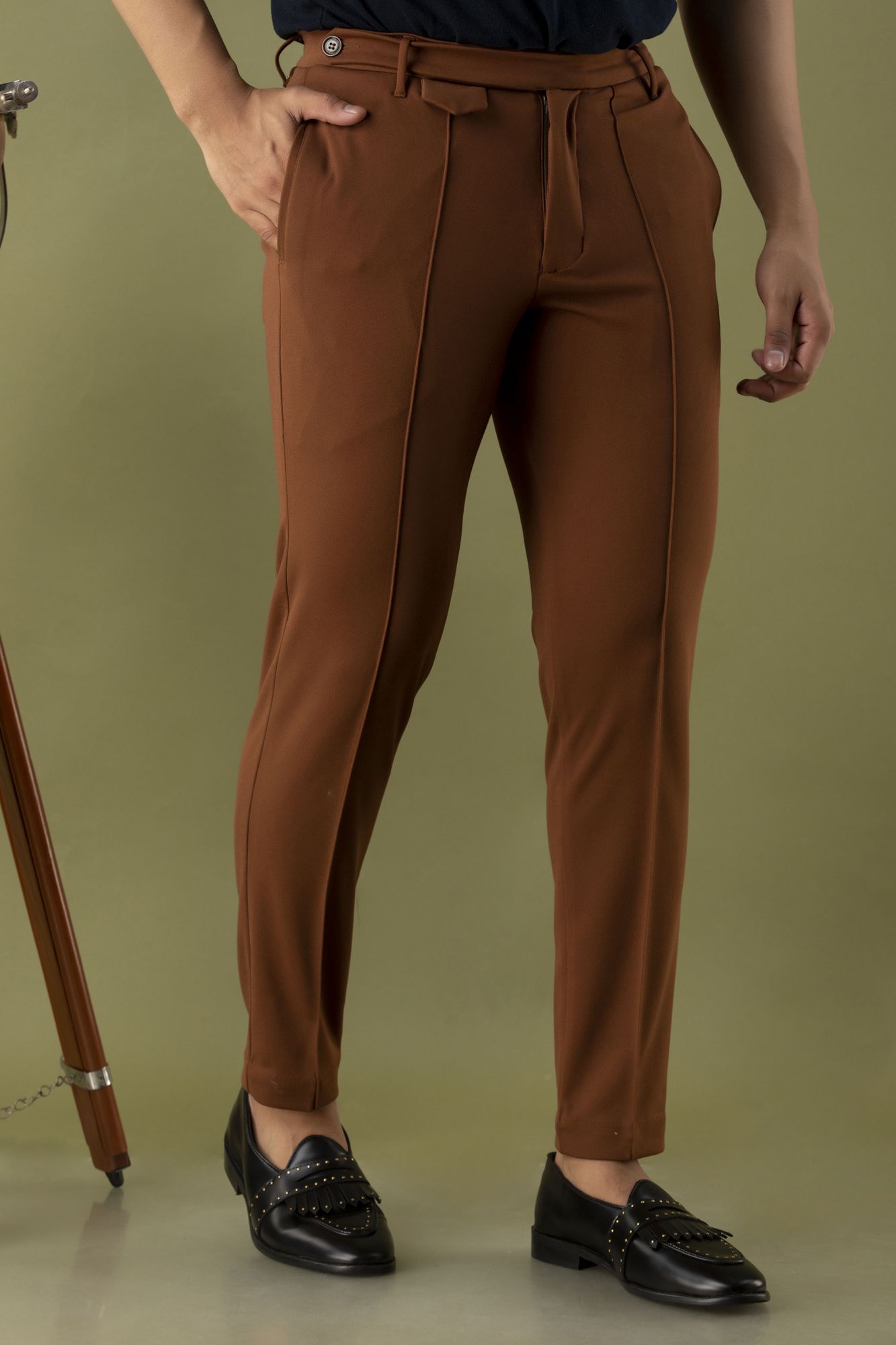 Tapered Fit Pants In Brown