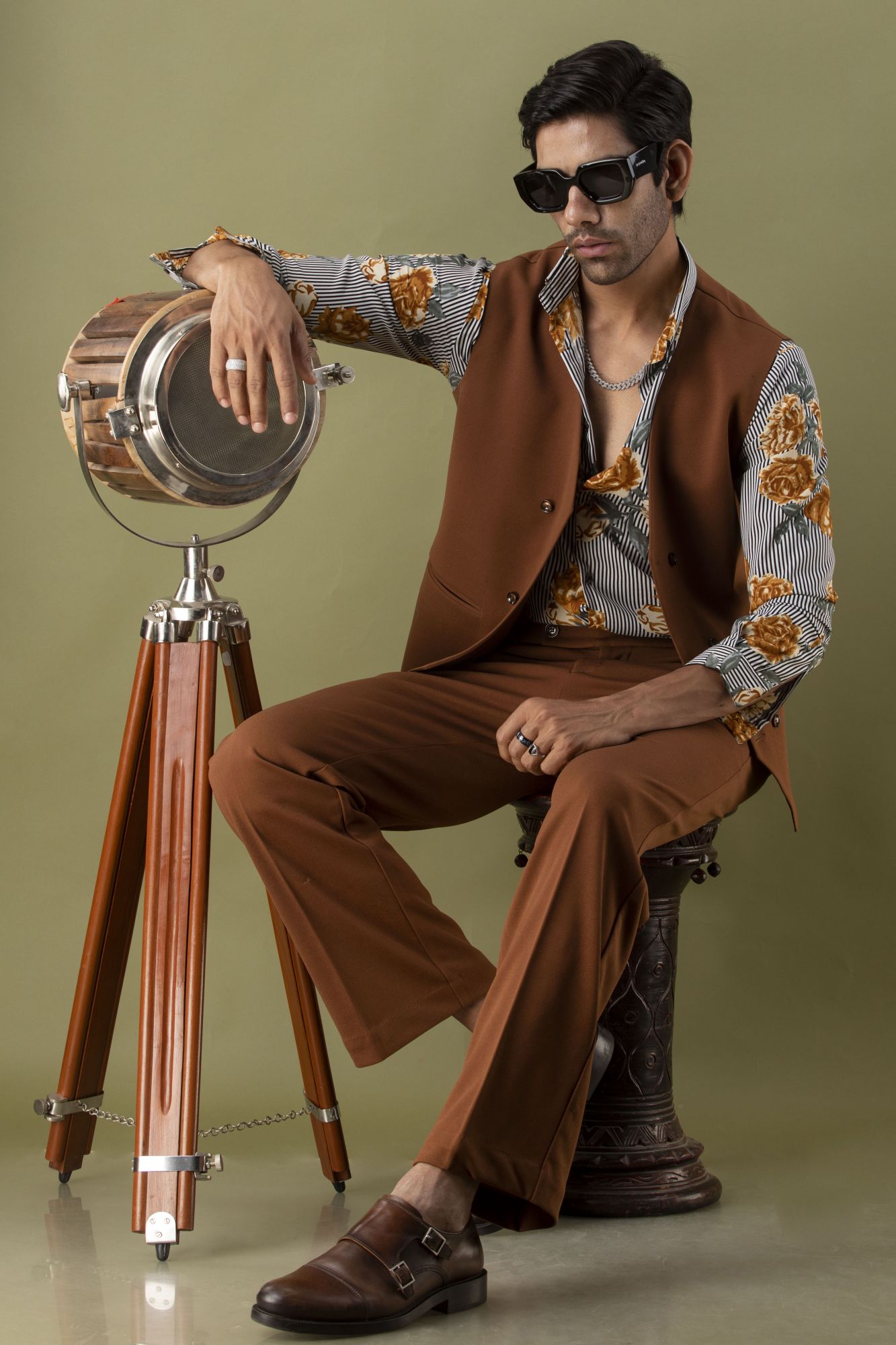 Slim Fit Waistcoat In Brown