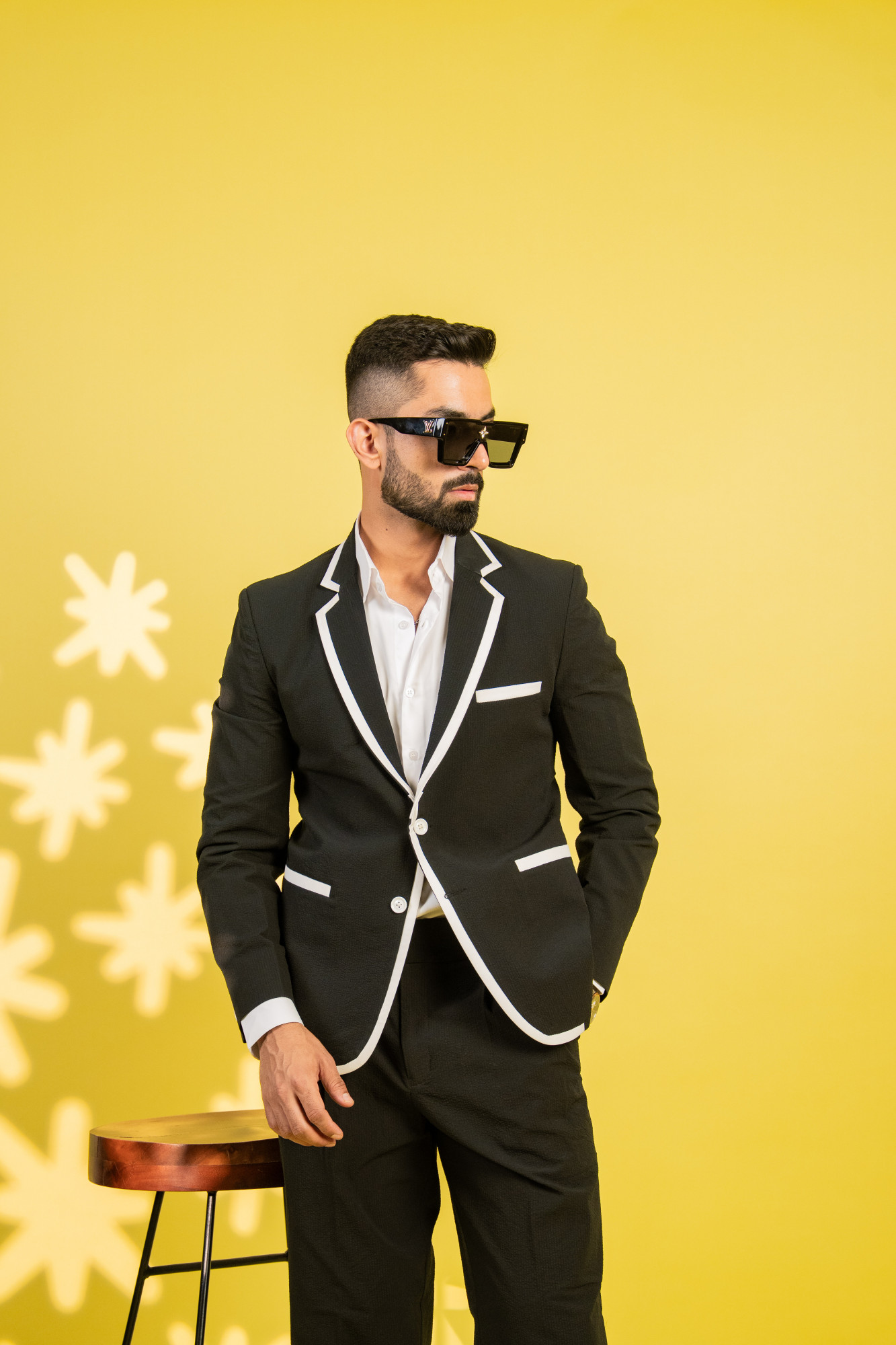 Bubble Textured Laced Blazer In Black