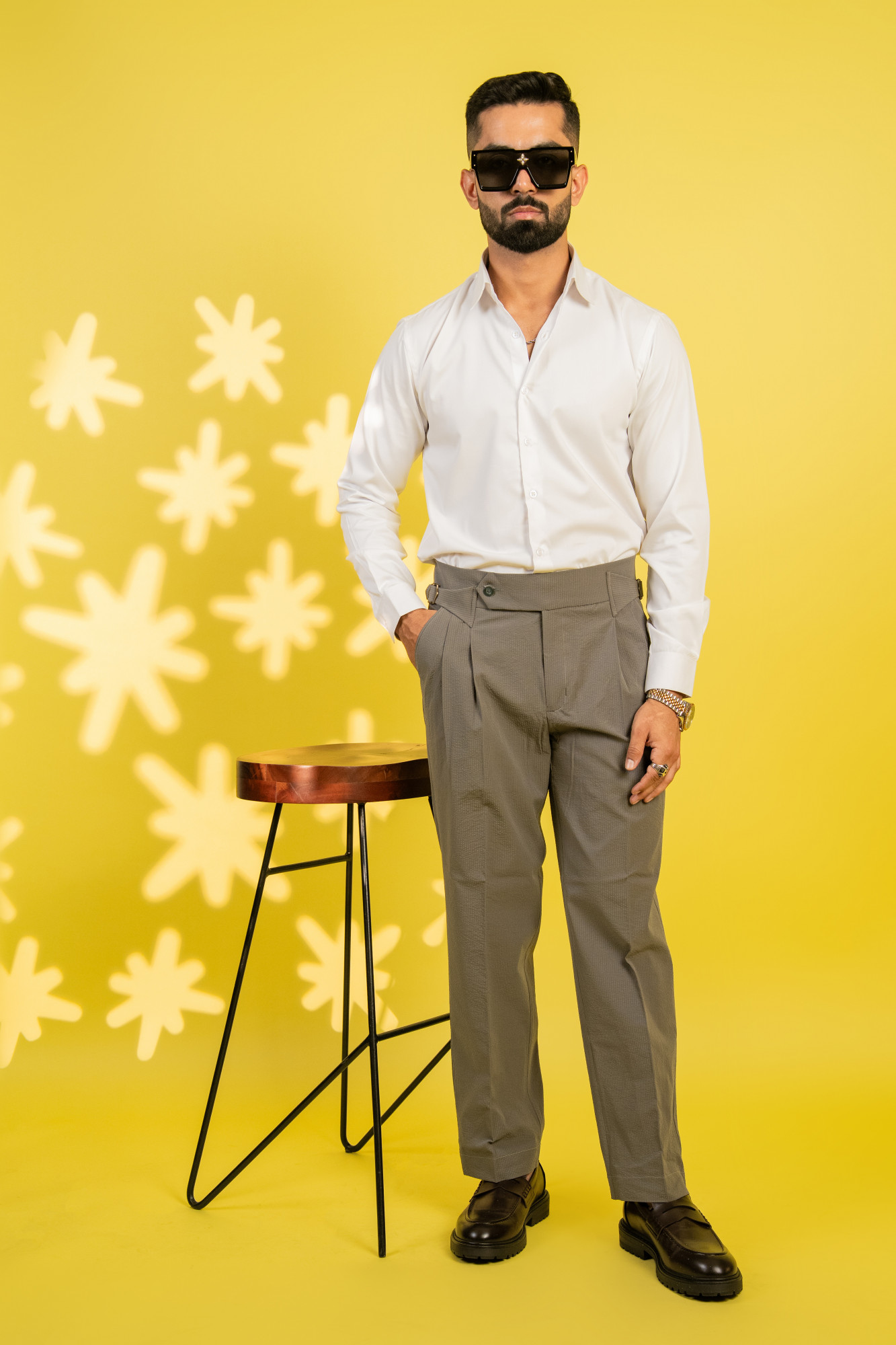 Bubble Textured Gurkha Pants In Grey