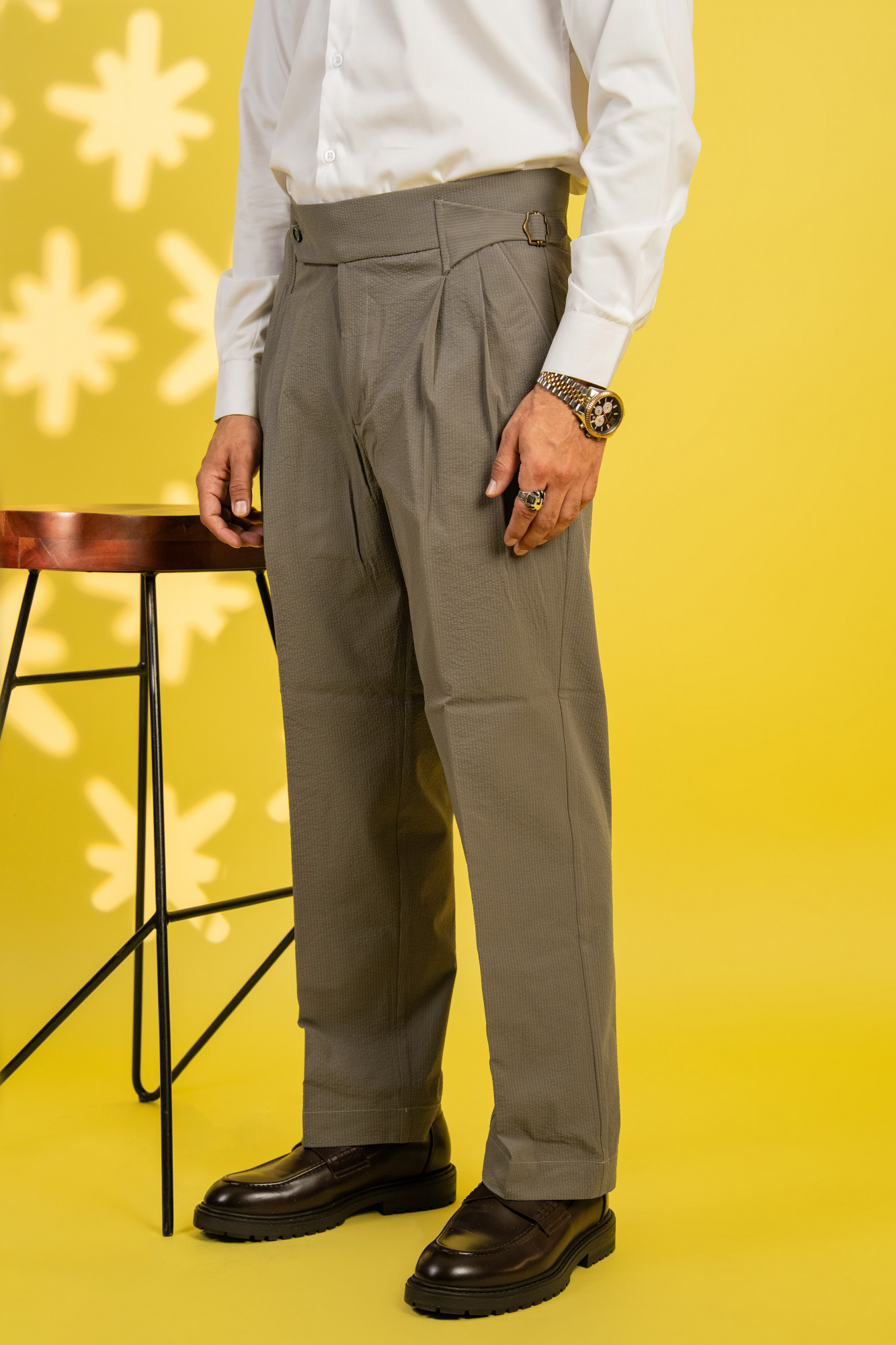Bubble Textured Gurkha Pants In Grey