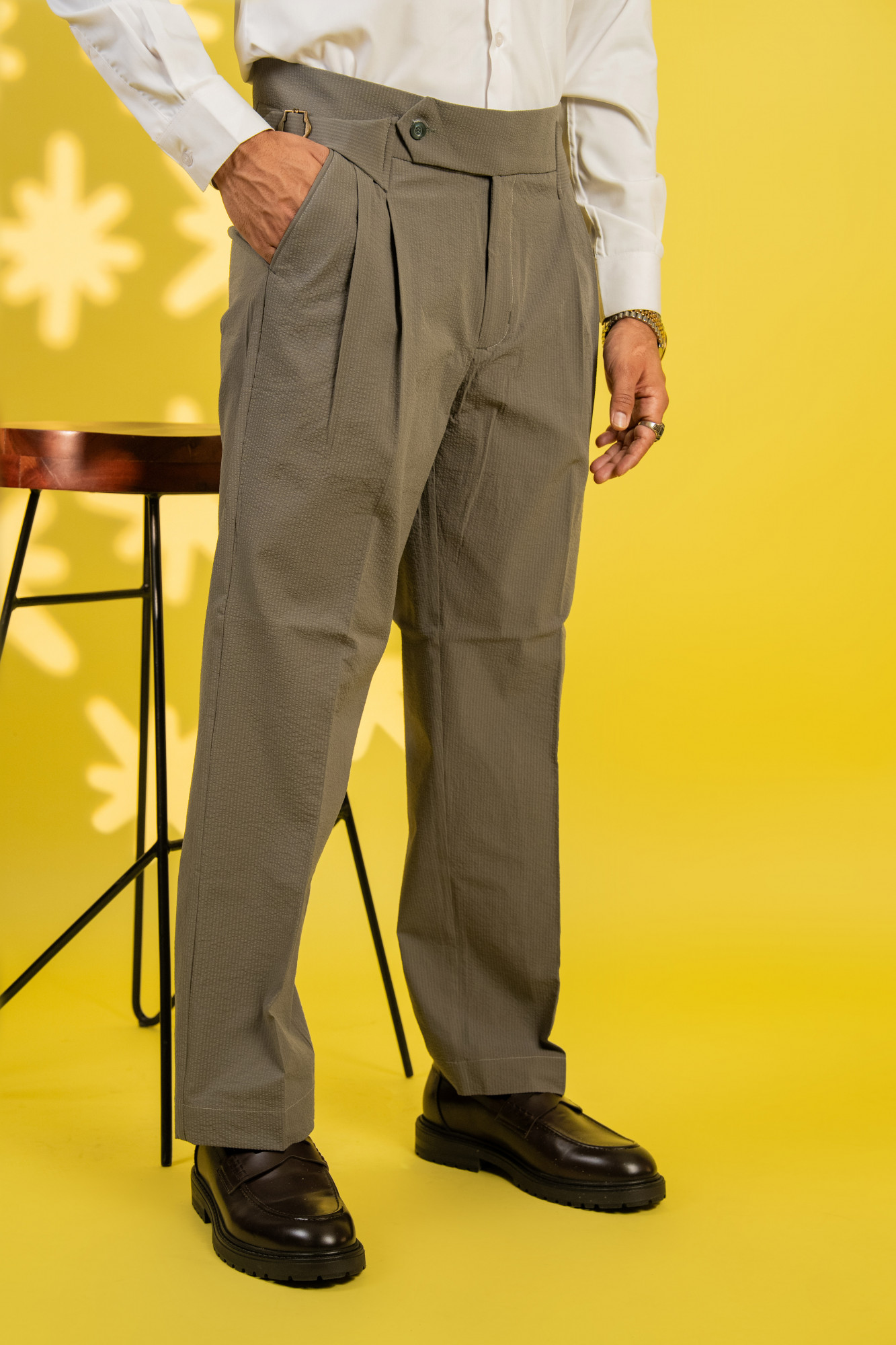 Bubble Textured Gurkha Pants In Grey