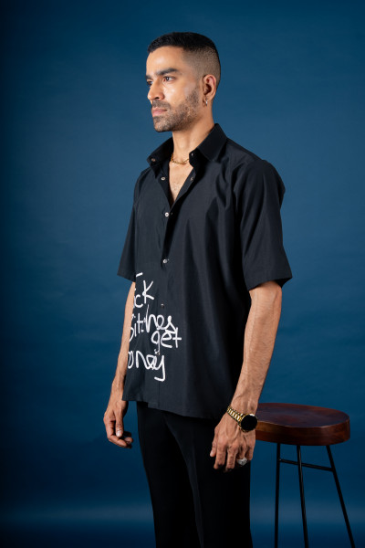 Quoted Baggy Shirt In Black