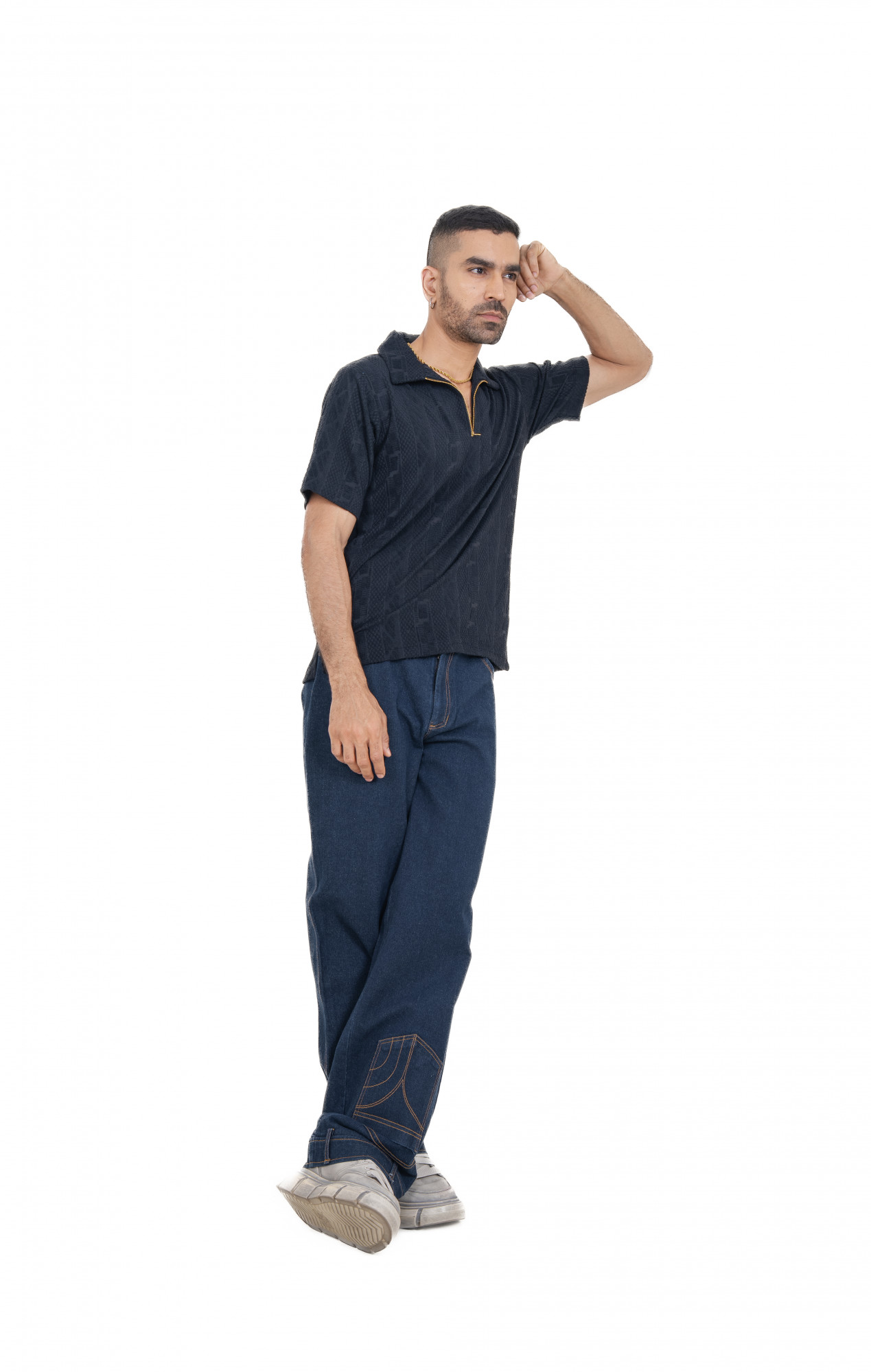 Textured Polo Zipper In Black