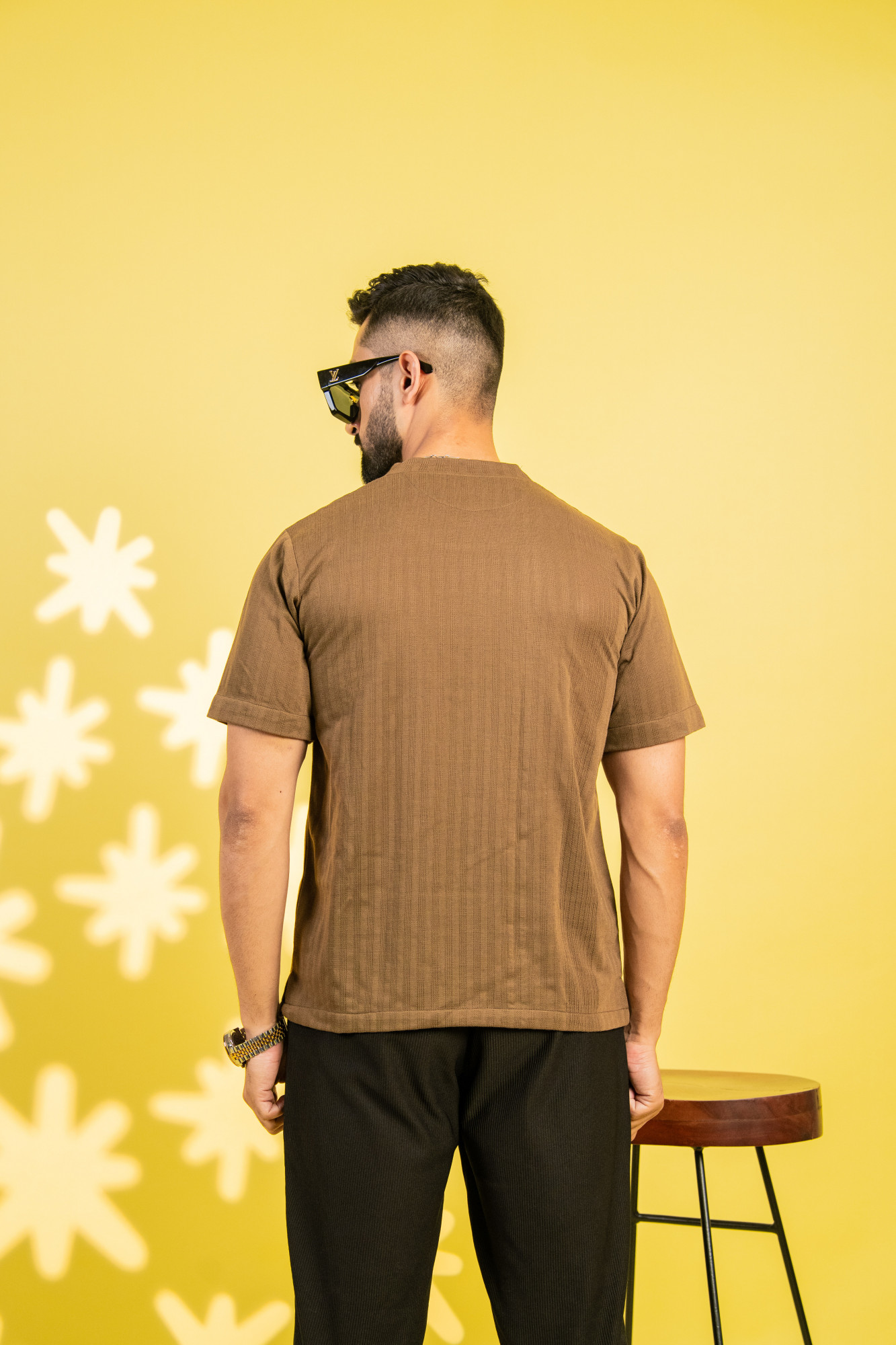 Textured Striped Tshirt In Brown