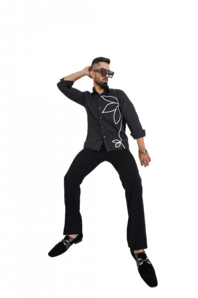 Flower Guise Shirt In Black