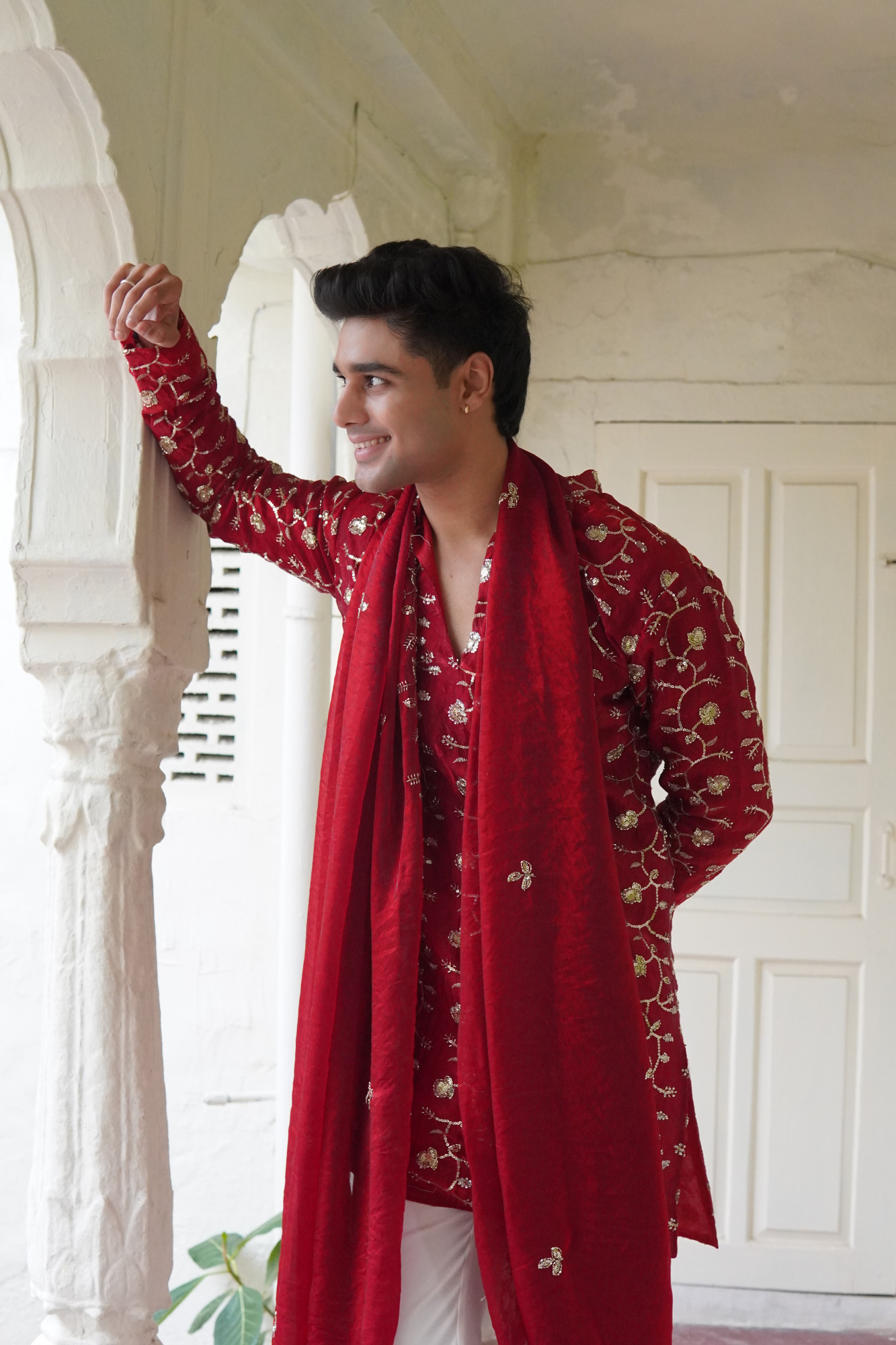 Sequence Embroidered Kurta Dupatta In Red