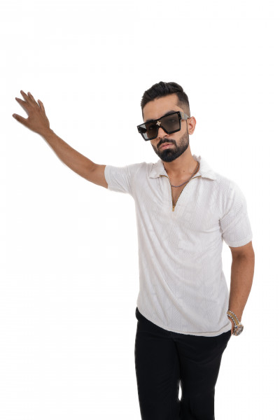 Textured Polo Zipper In White