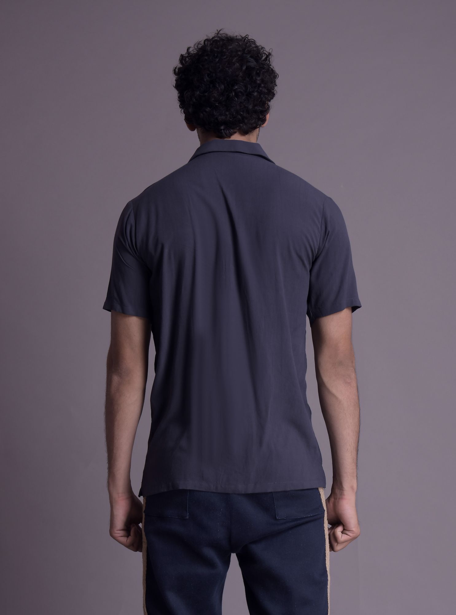 Mens Straight falling shirt