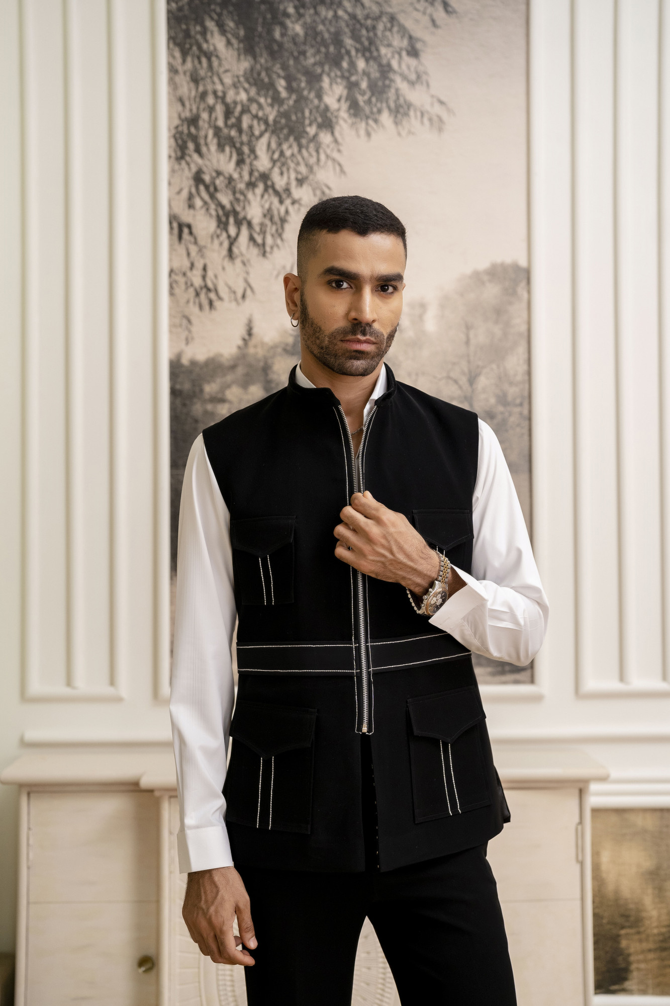 Zed Black Threaded Zipper Jacket