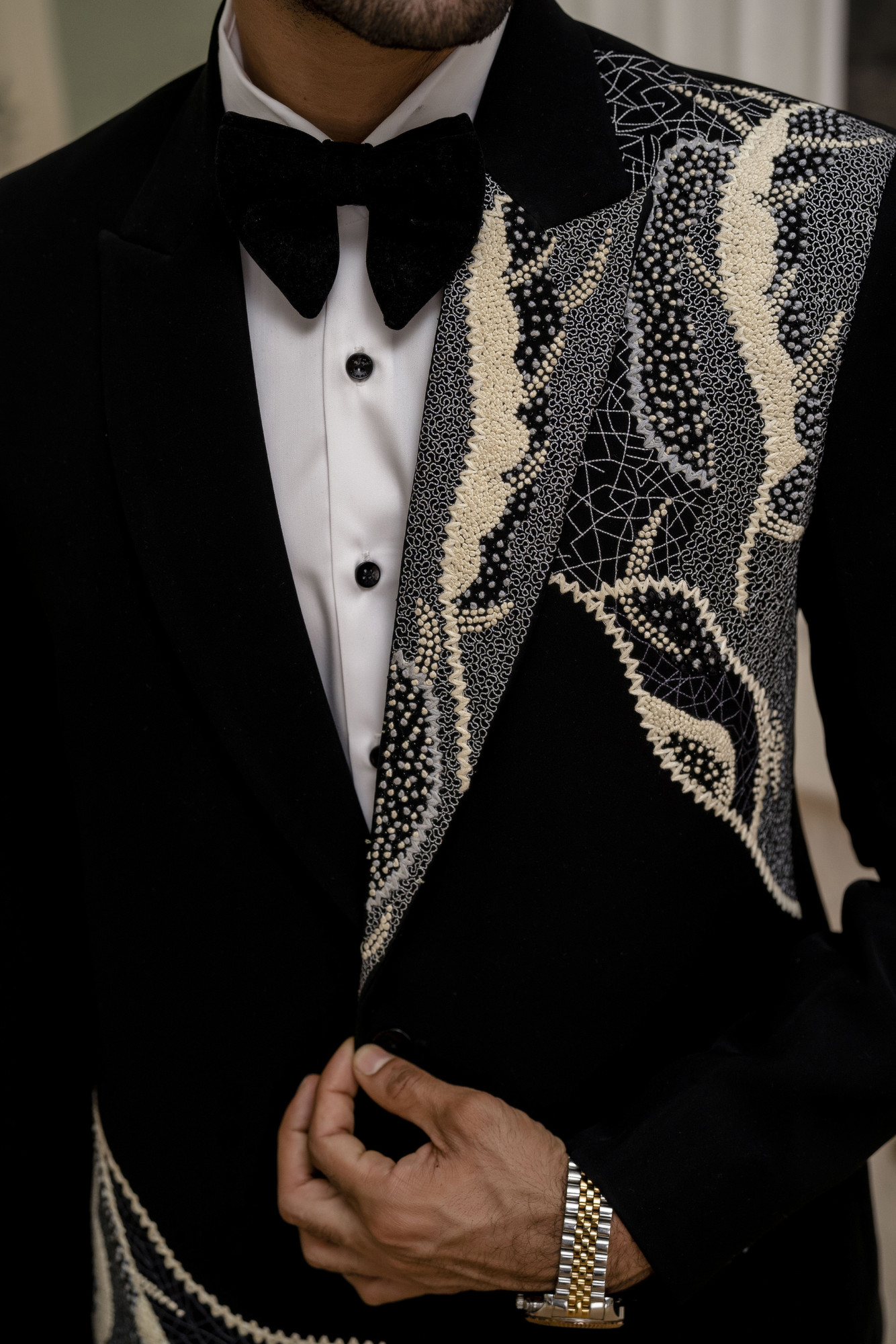 French Knot Embroidered Tuxedo Blazer