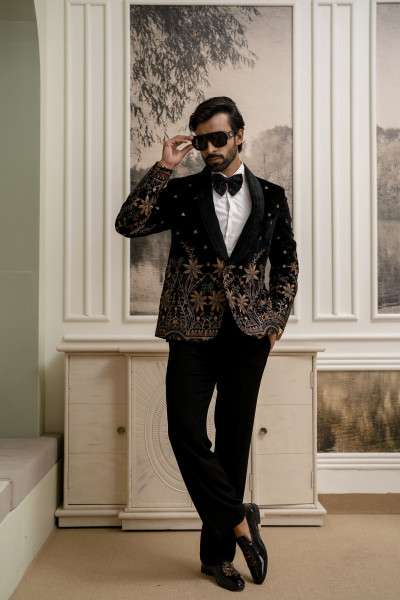 Embroidered Blazer In Black Velvet