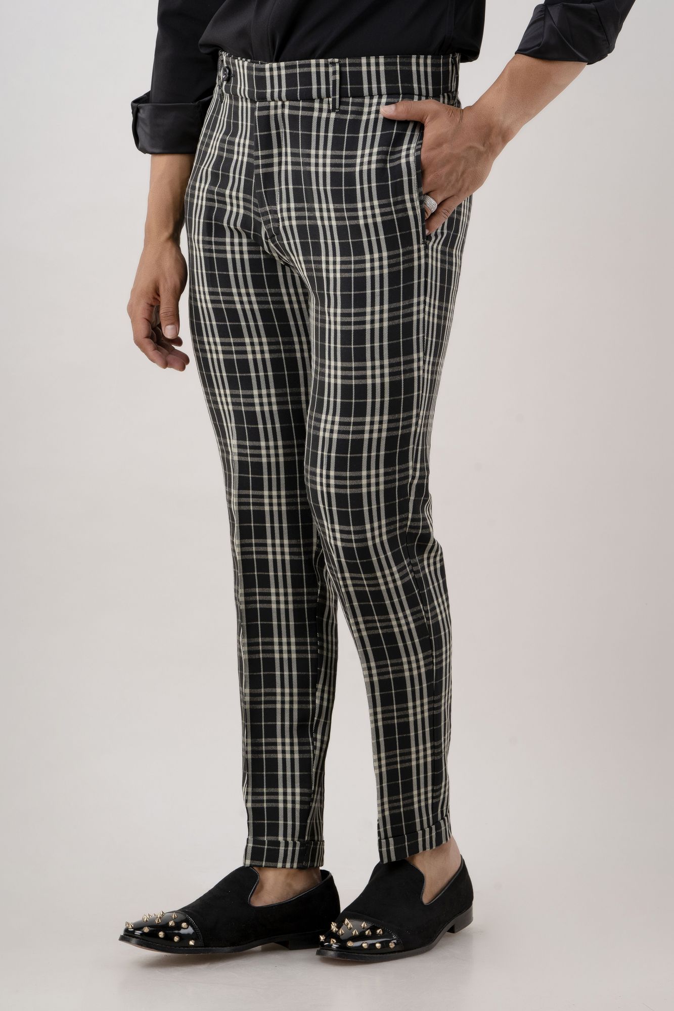 Tailored Pants In Checks