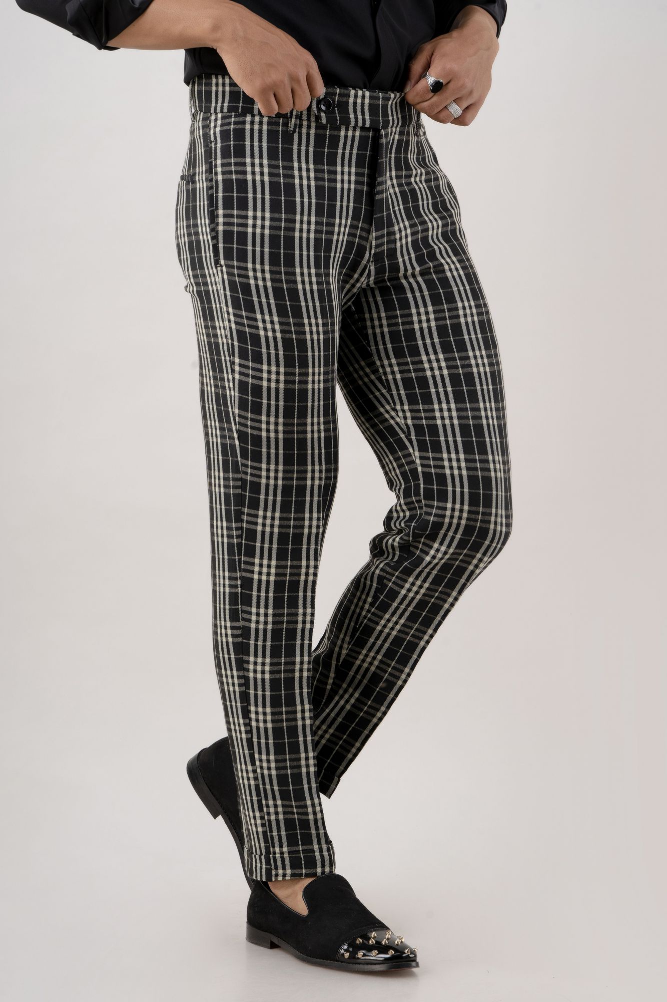 Tailored Pants In Checks