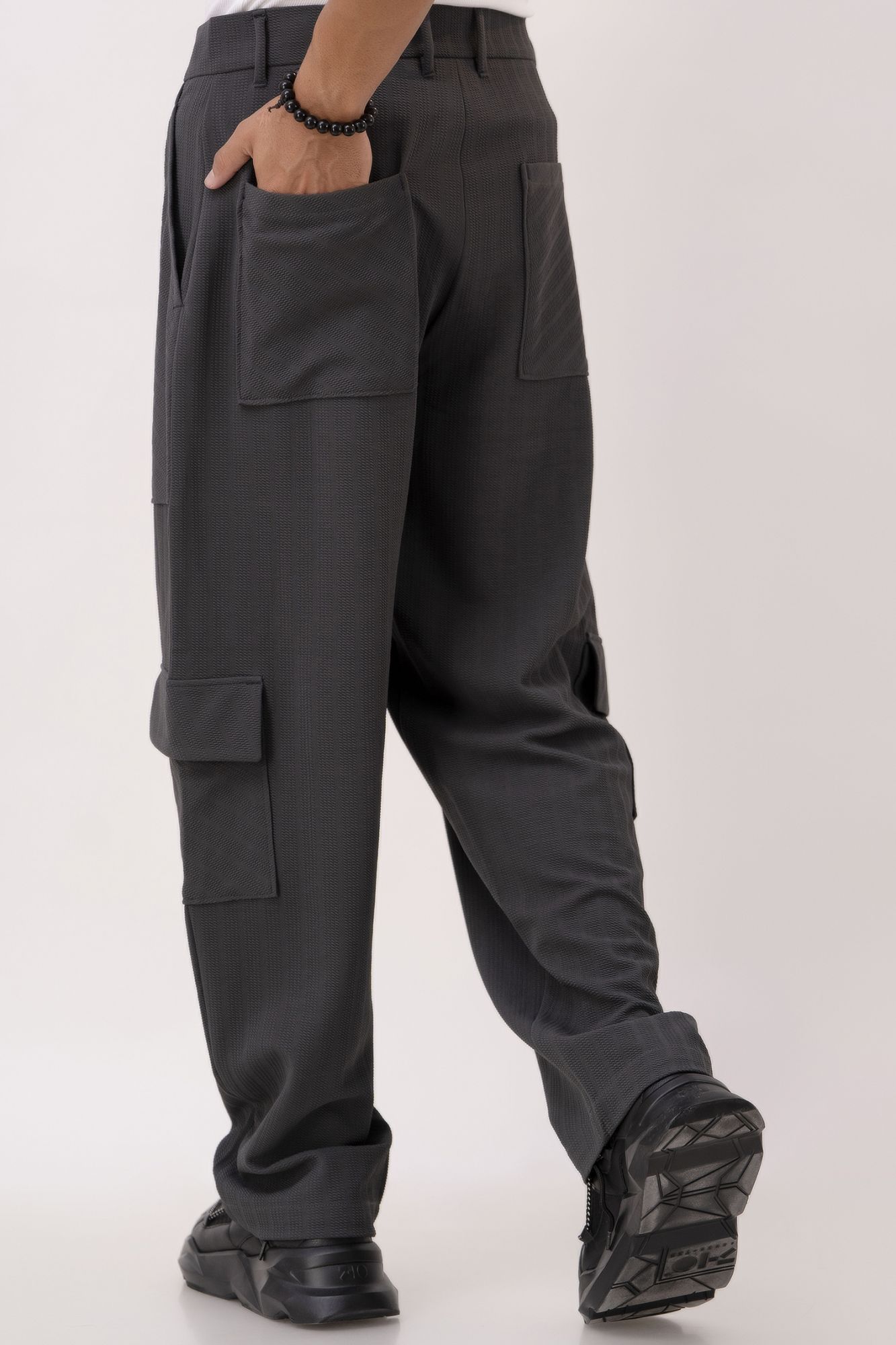 Parallel Cargo Pants In Dark Grey