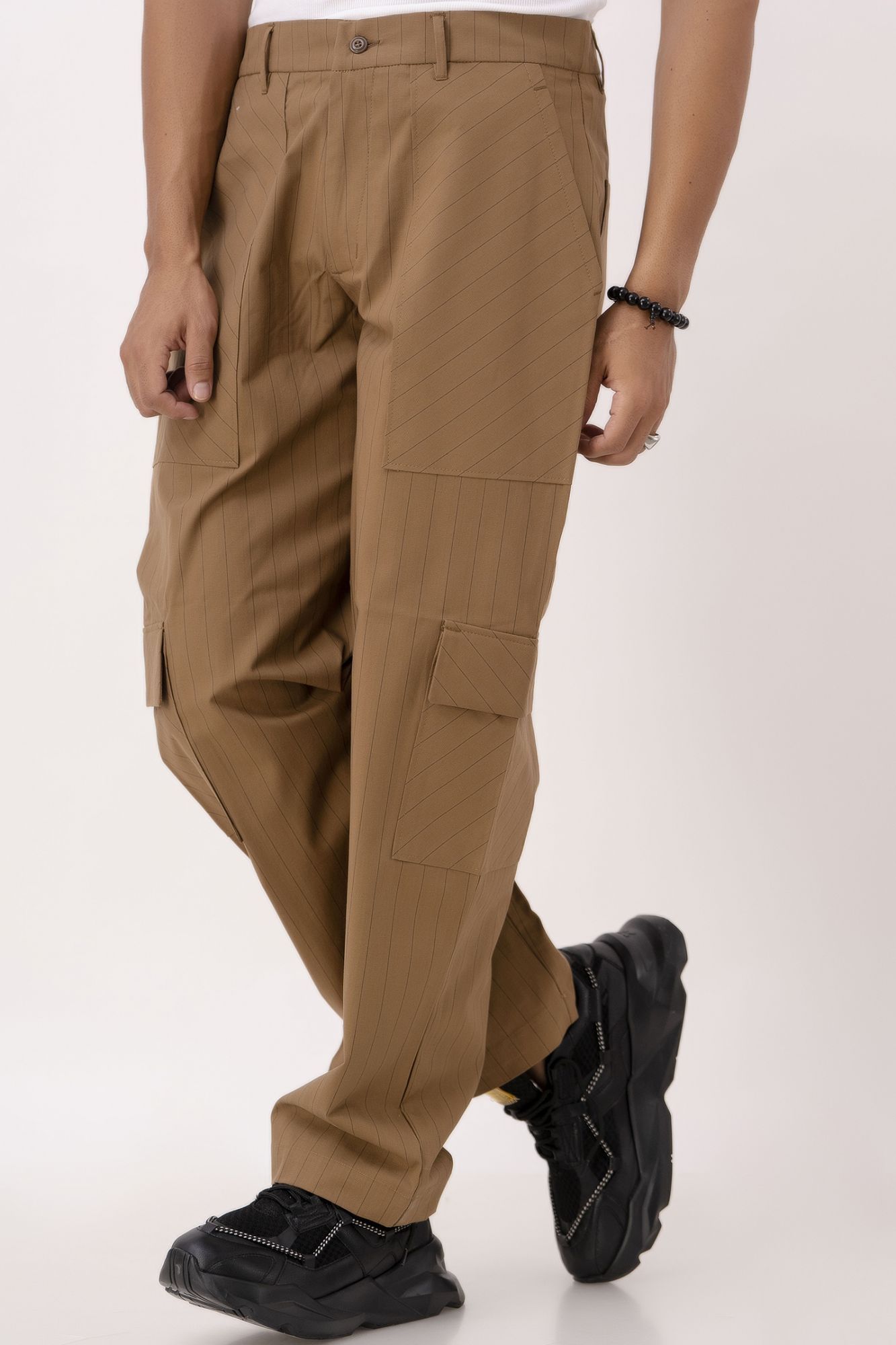 Striped Balloon Cargo In Brown