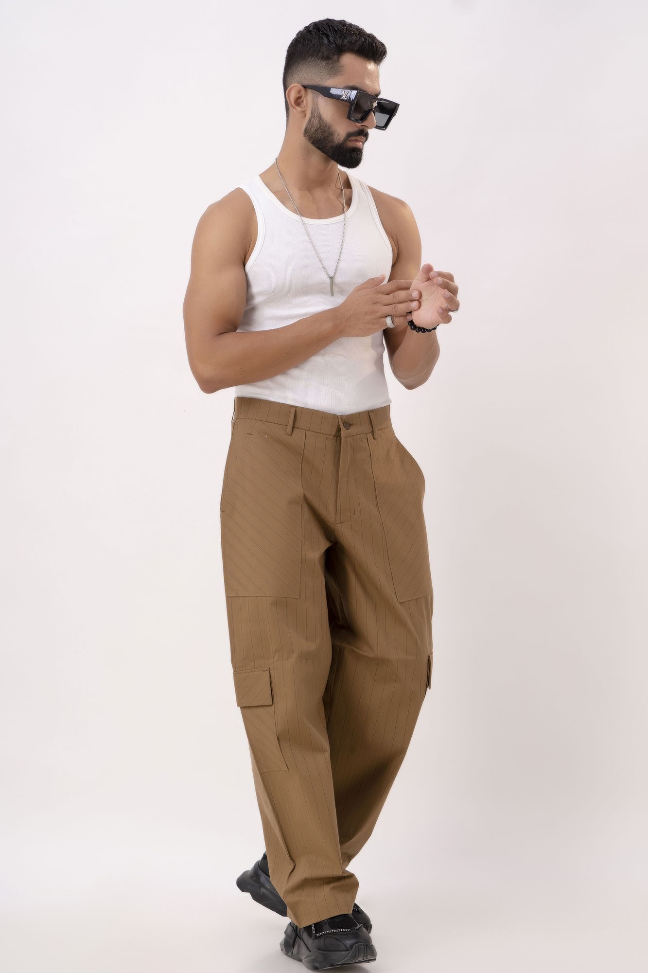 Striped Balloon Cargo In Brown