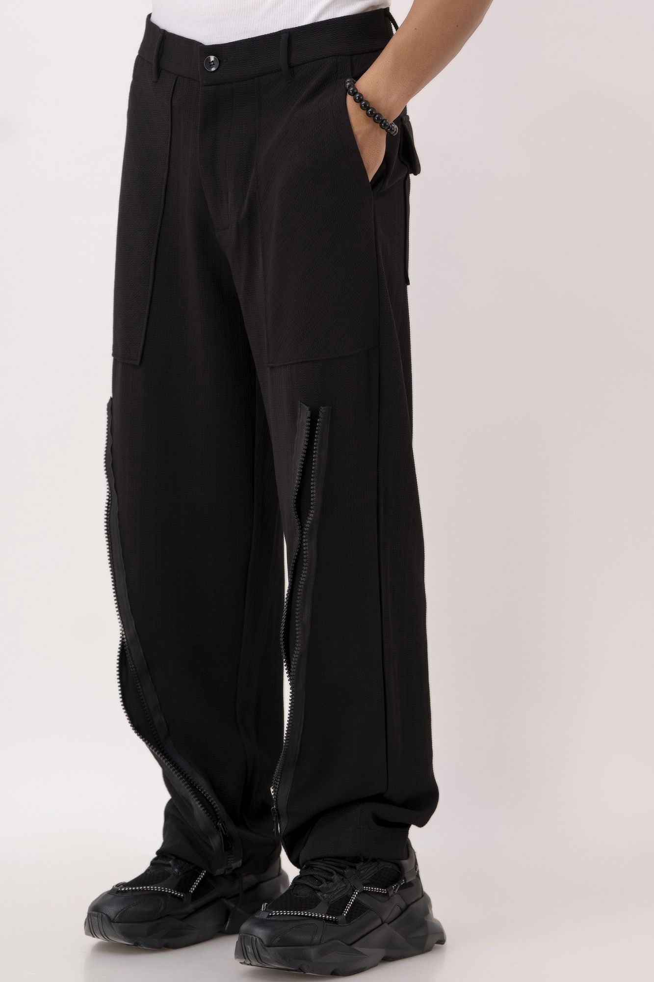 Chain Up Parallel Pants