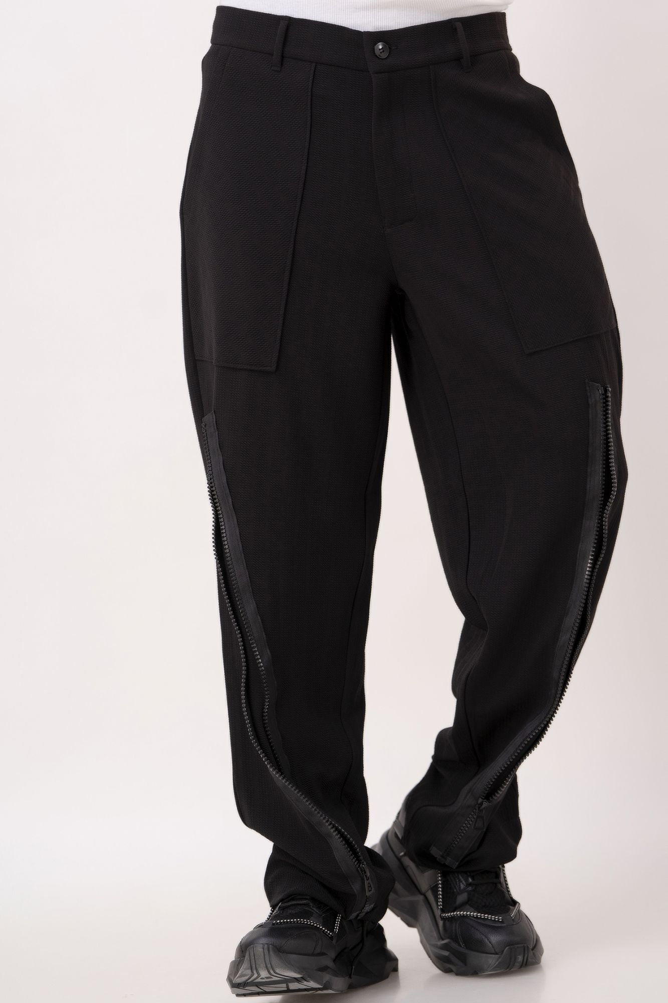 Chain Up Parallel Pants