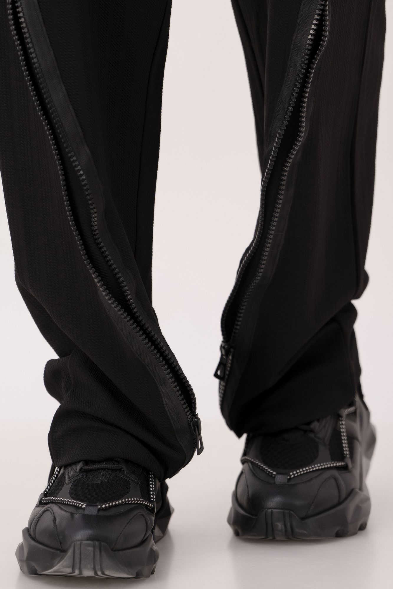 Chain Up Parallel Pants
