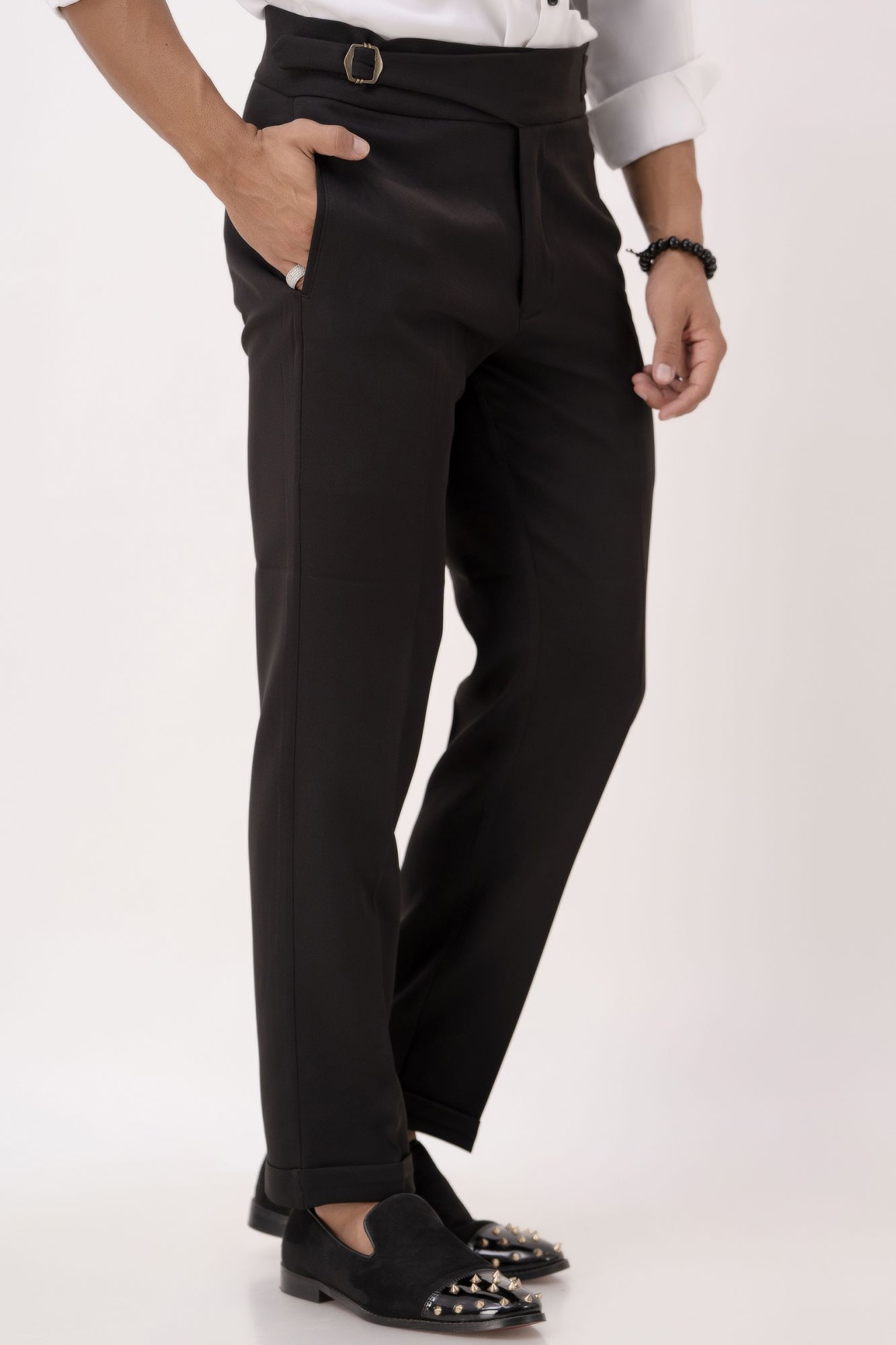 Tapered High Waist Pants In Black