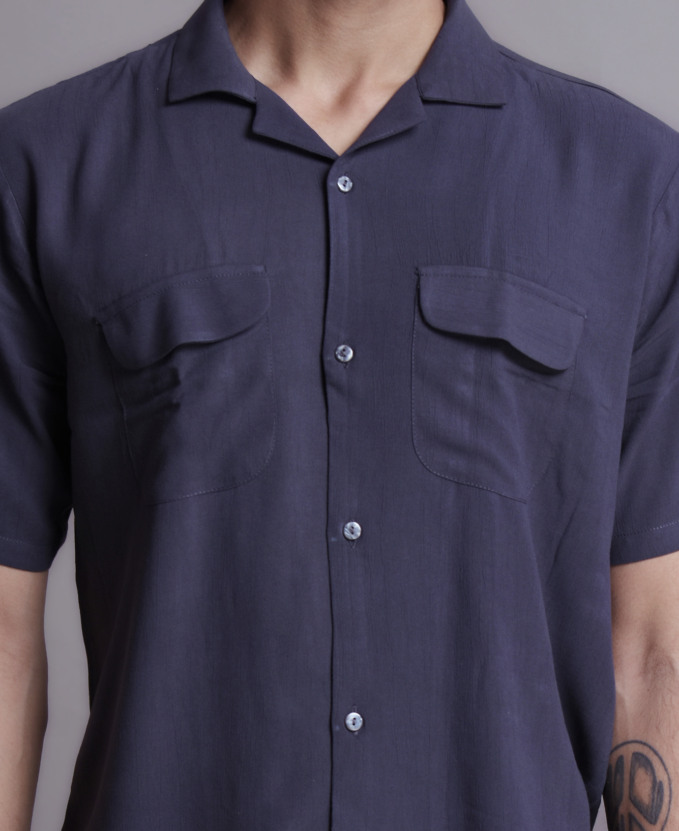 Mens Straight falling shirt