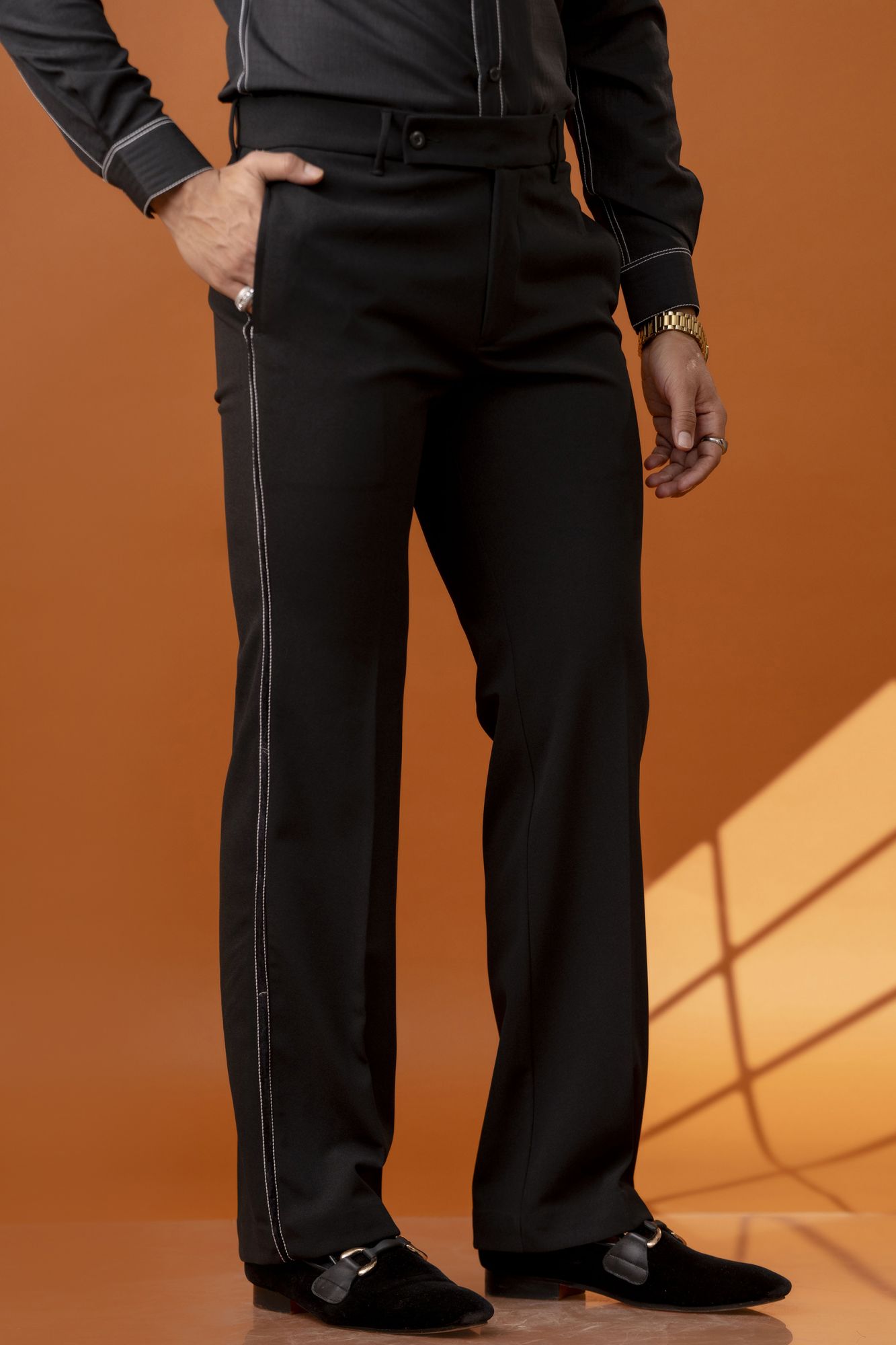 Side laced Flared Pants in Black