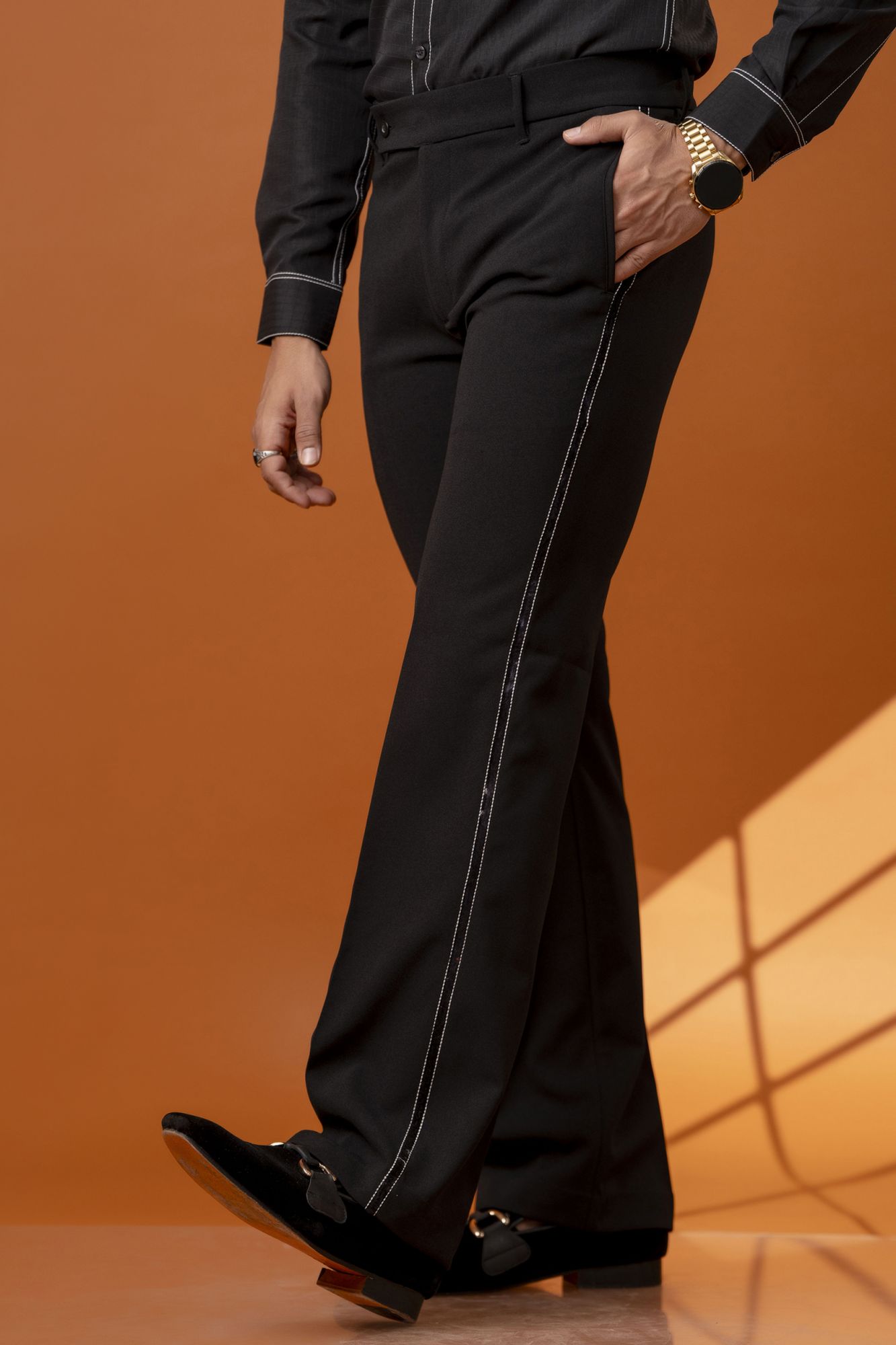 Side laced Flared Pants in Black