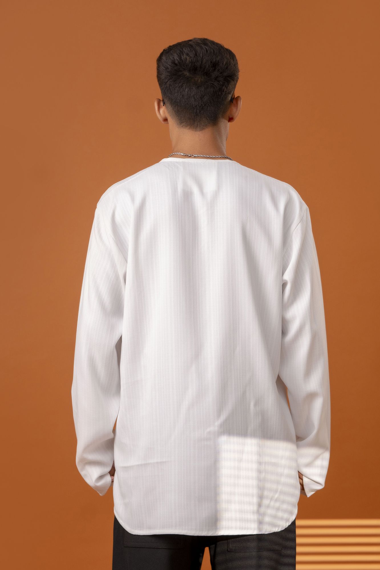 Flowing Linen Short Kurta In White