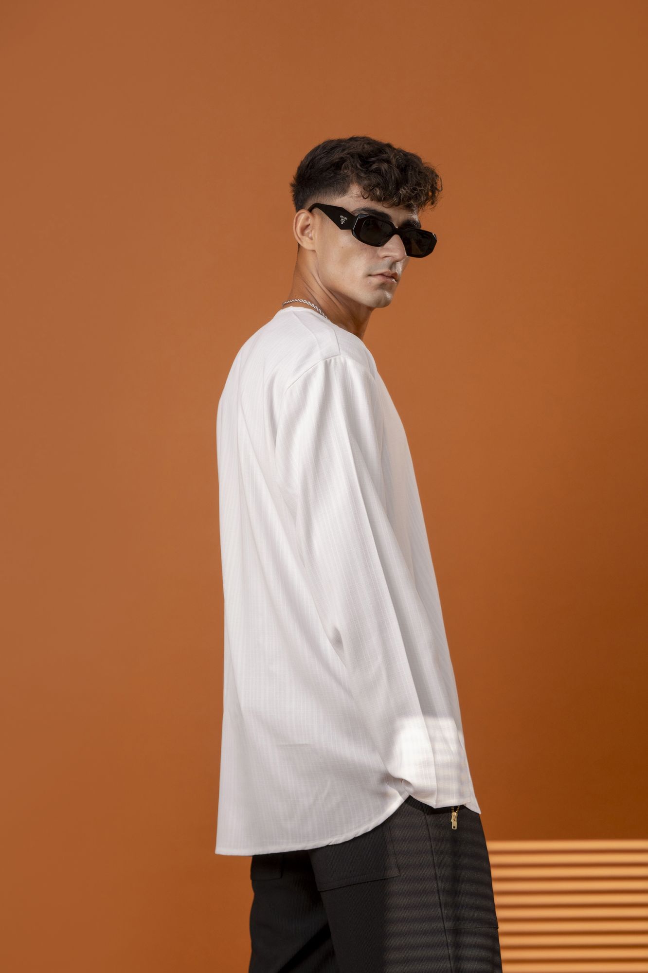 Flowing Linen Short Kurta In White