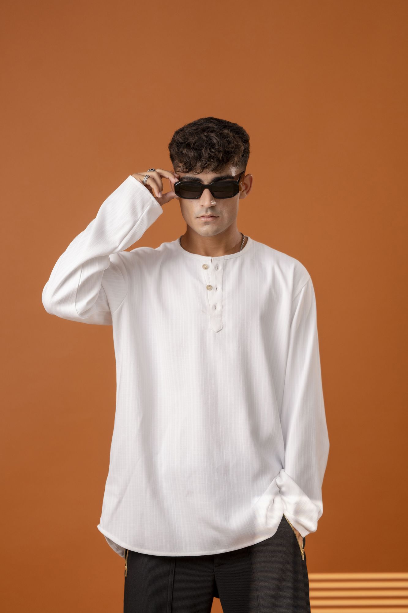 Flowing Linen Short Kurta In White