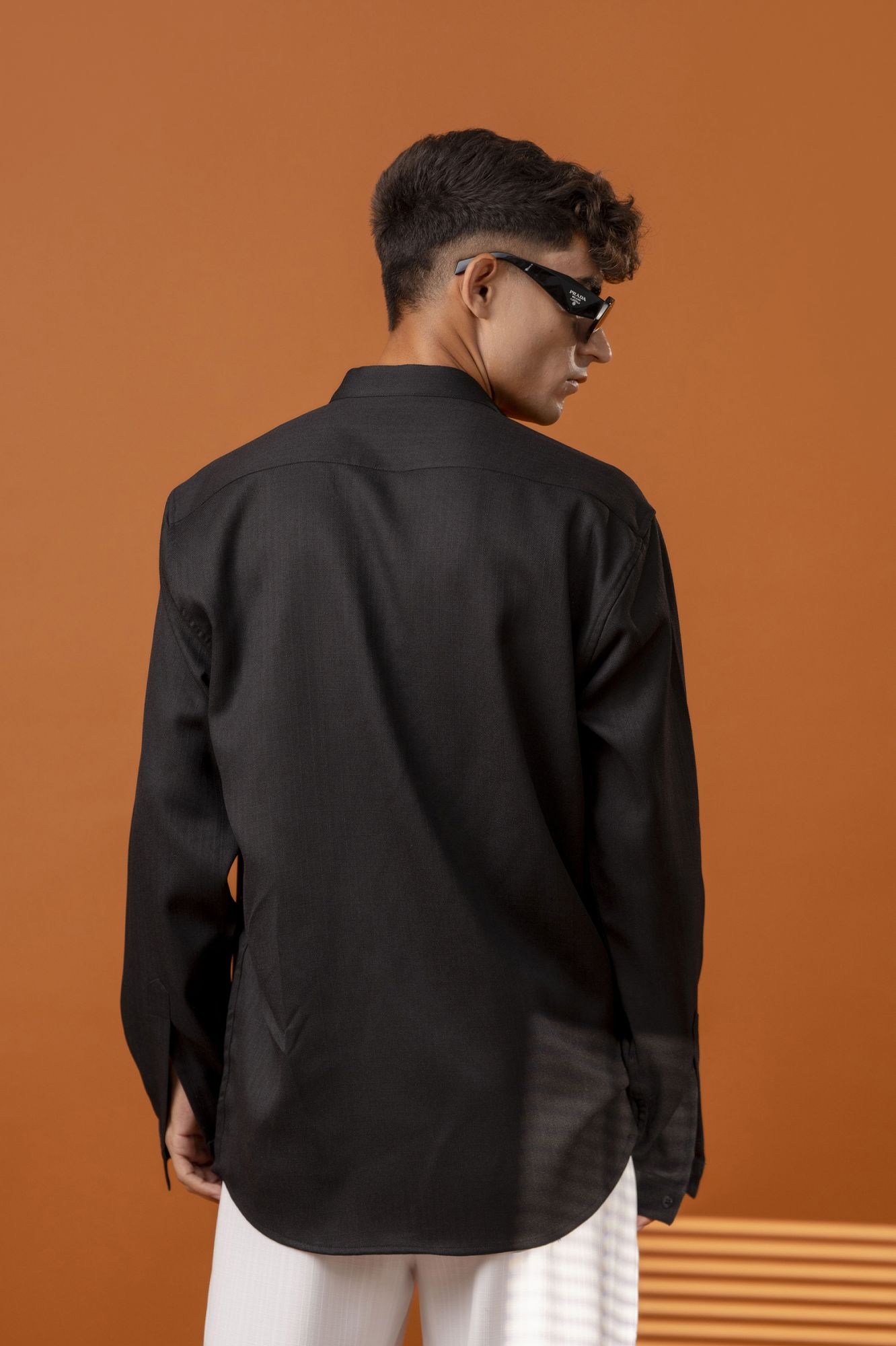 Malai Linen Shirt In Black