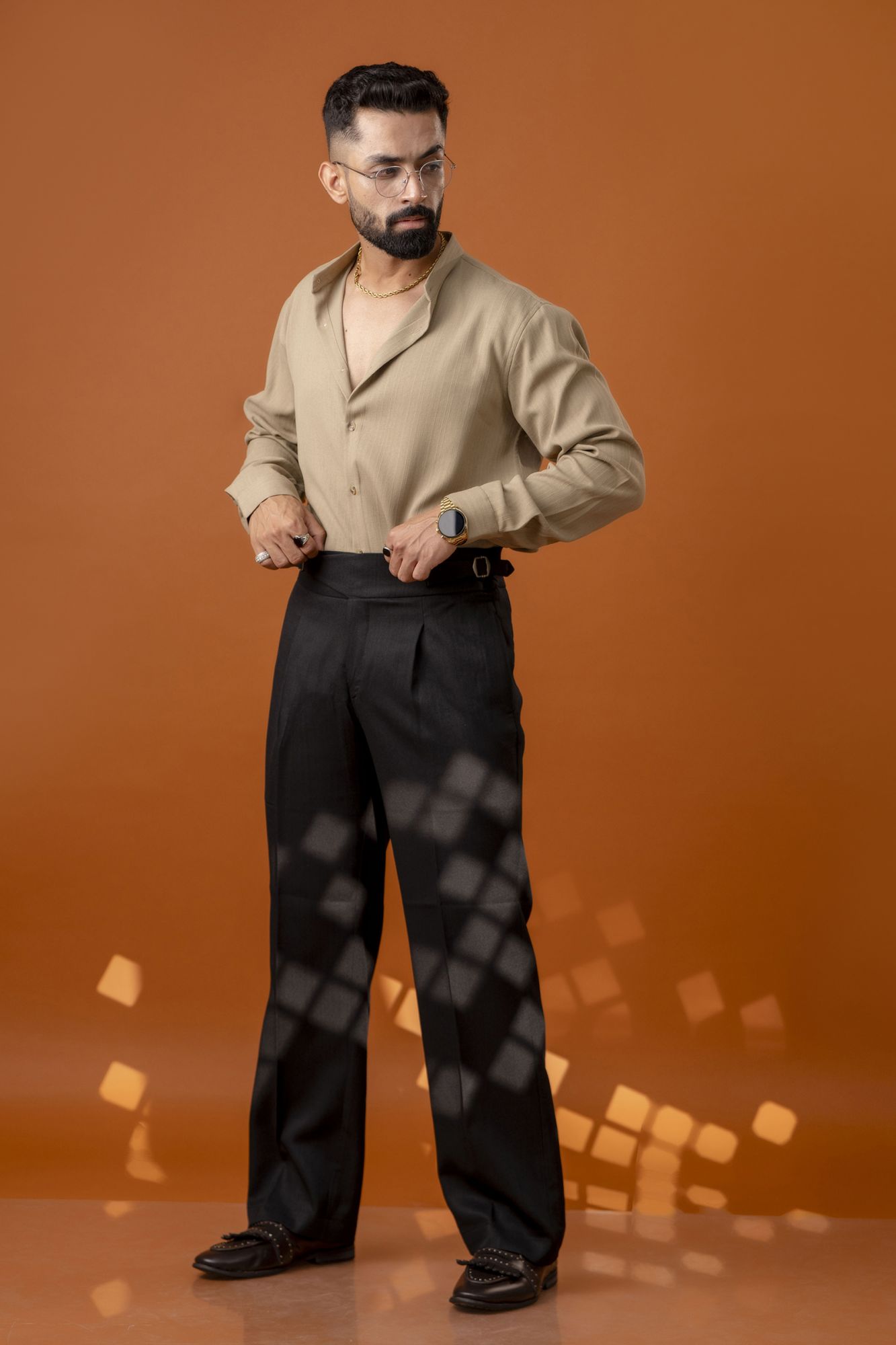 Mandarin Malai Linen Shirt In Beige