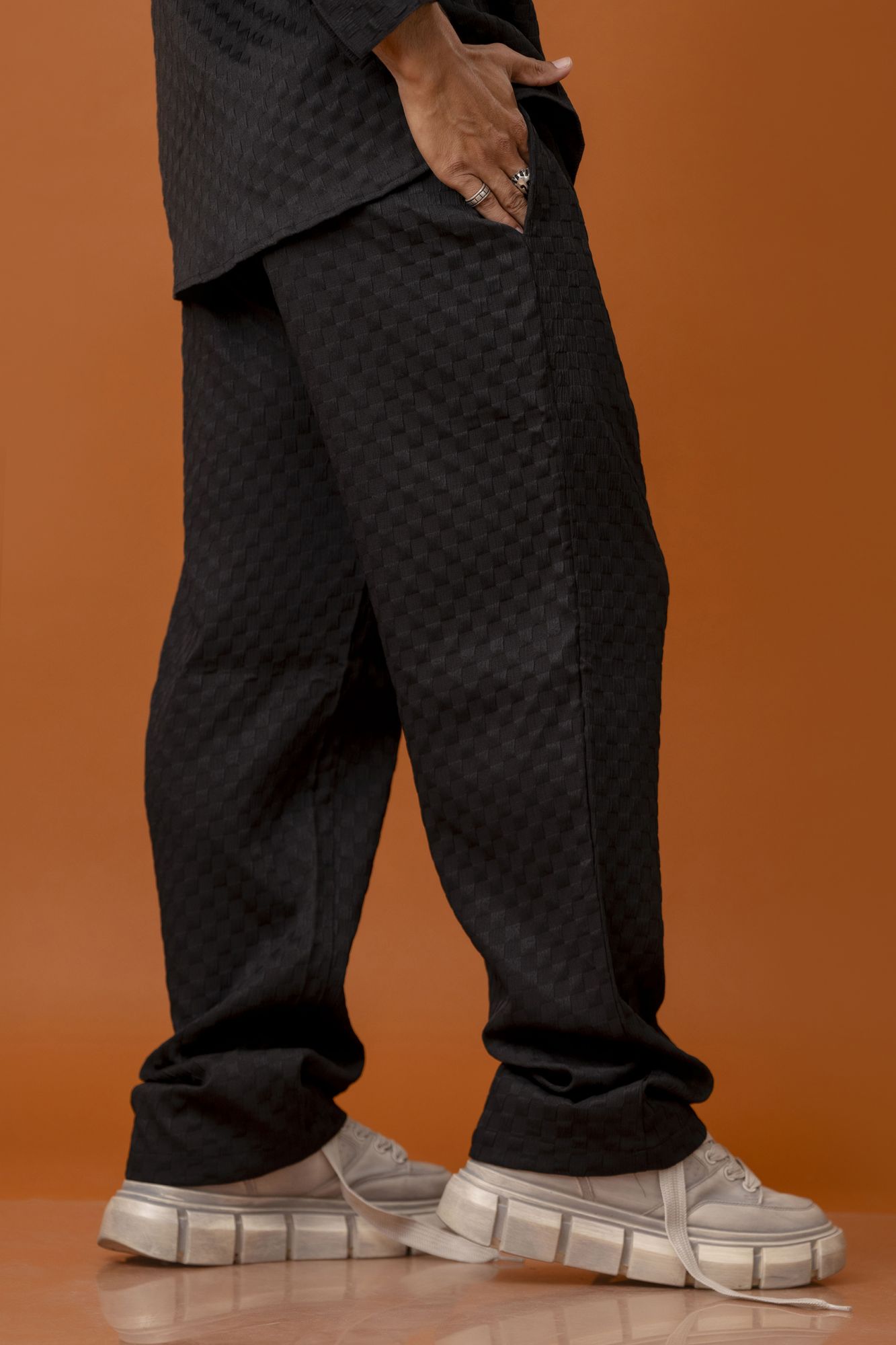Bubble Check Baggy Pants In Black
