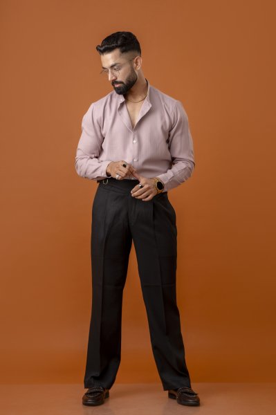 Mandarin Malai Linen Shirt In Pastel Pink