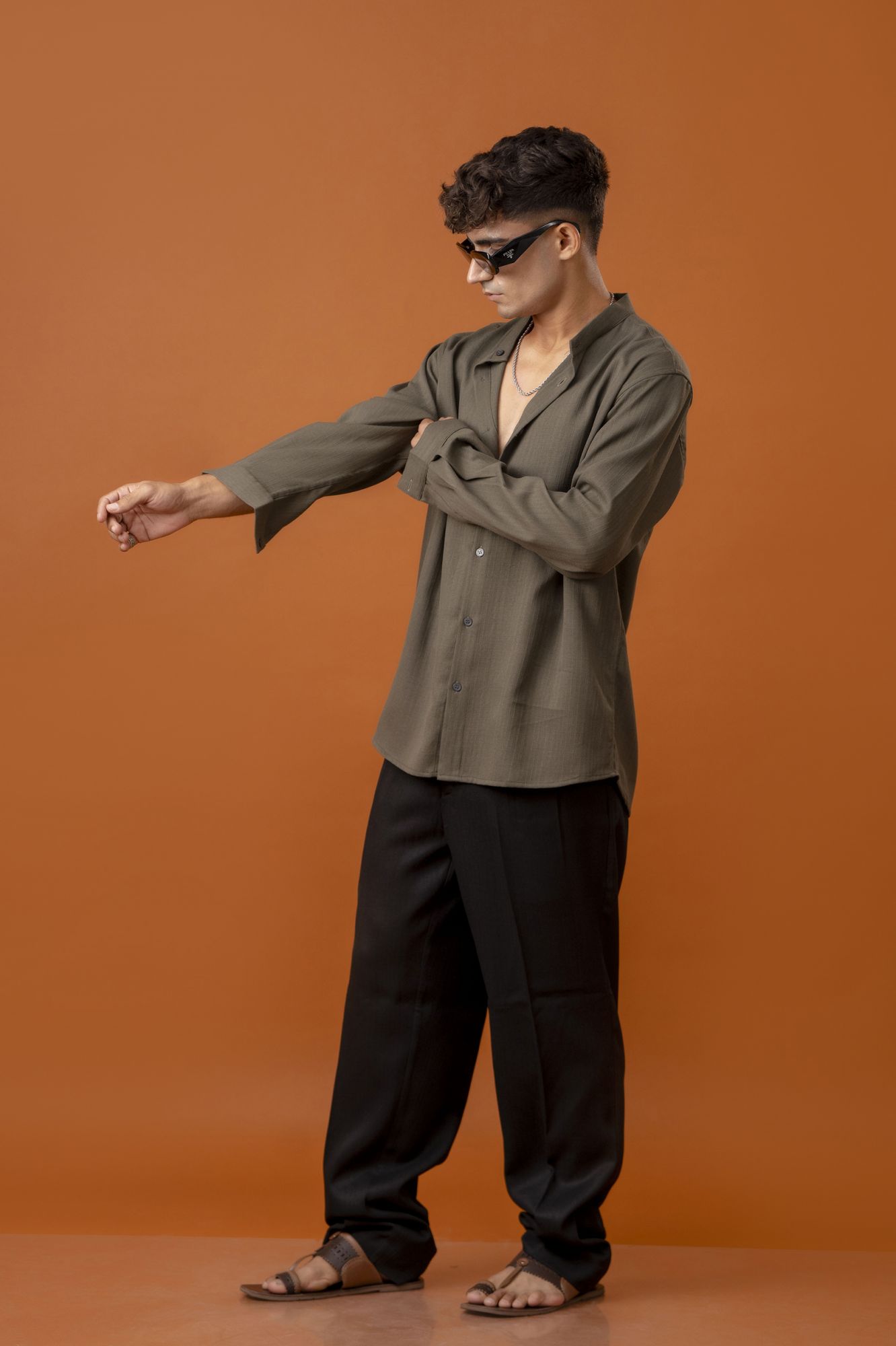 Malai Linen Shirt In Olive