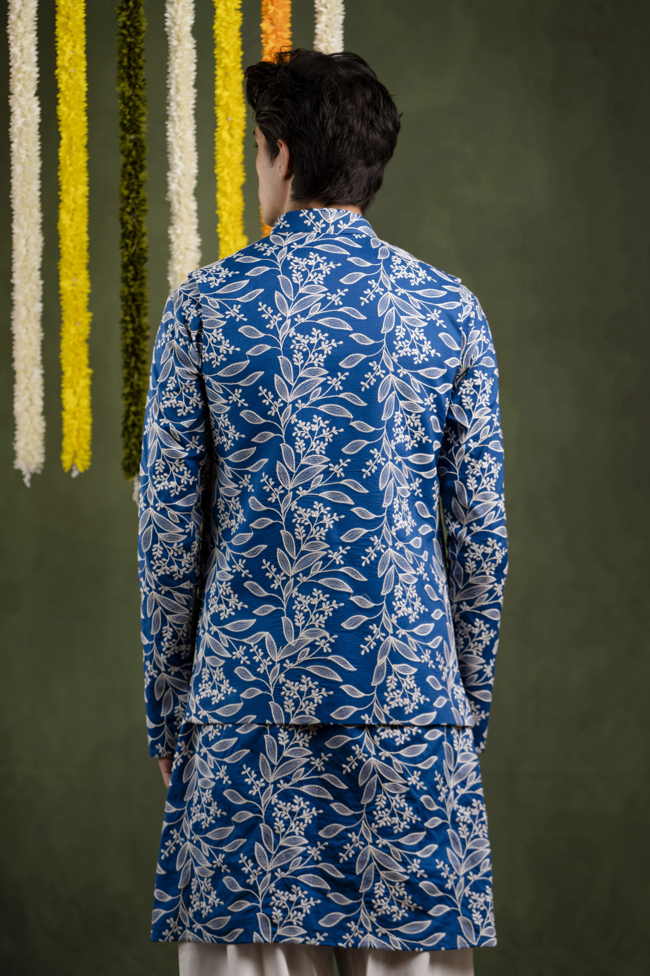 Leaf Embroidered Jacket In Blue
