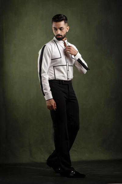 Motif Chained Shirt In White