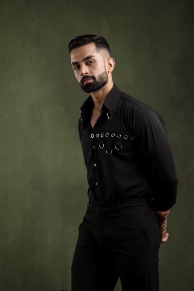 D-Buckle Motif Shirt In Black