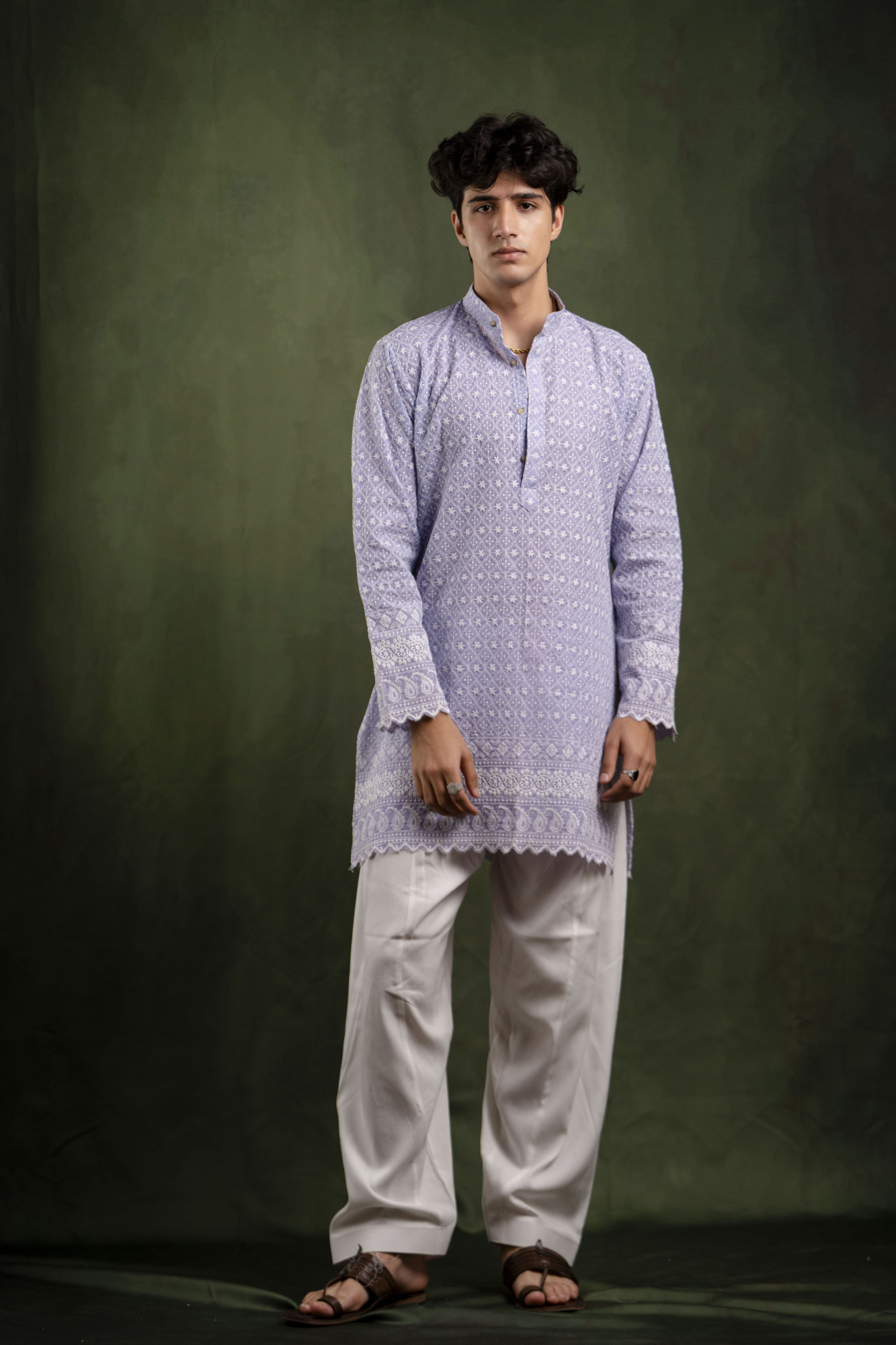 Embroidered Kurta In Lavender