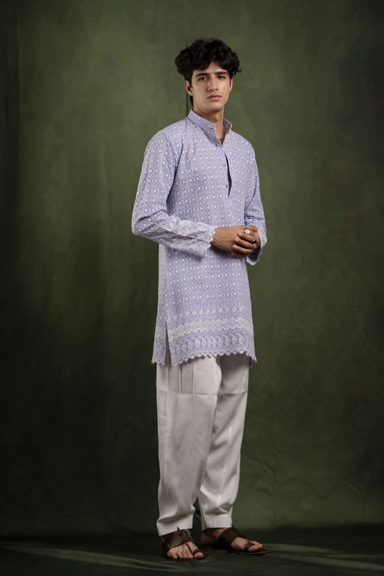 Embroidered Kurta In Lavender