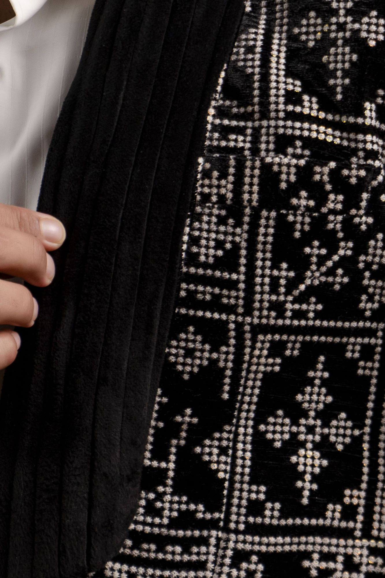 Domino Tuxedo Blazer In Black