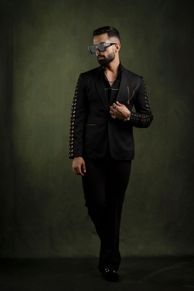 Motif Chained Blazer In Black