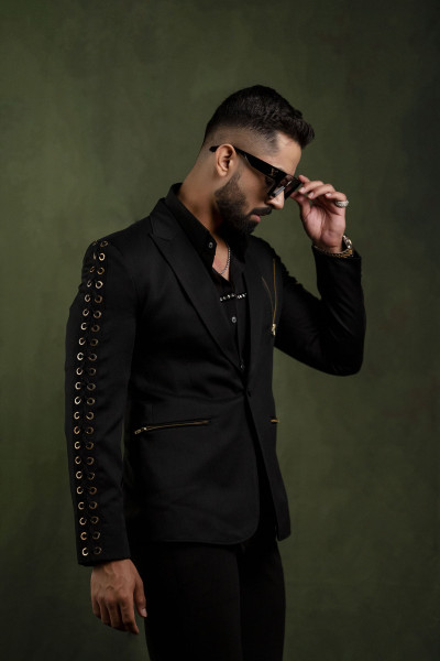 Motif Chained Blazer In Black
